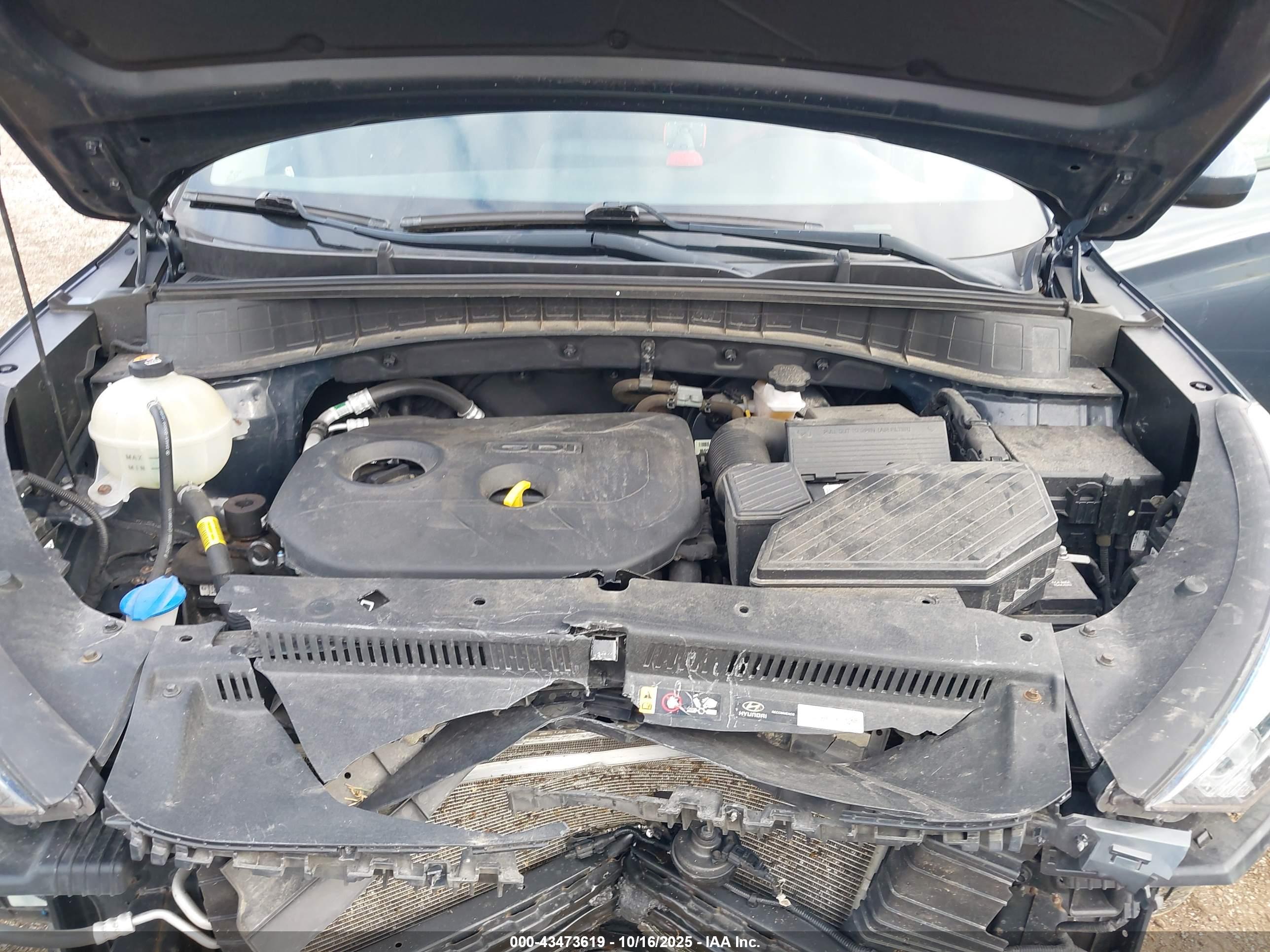 HYUNDAI TUCSON image 10
