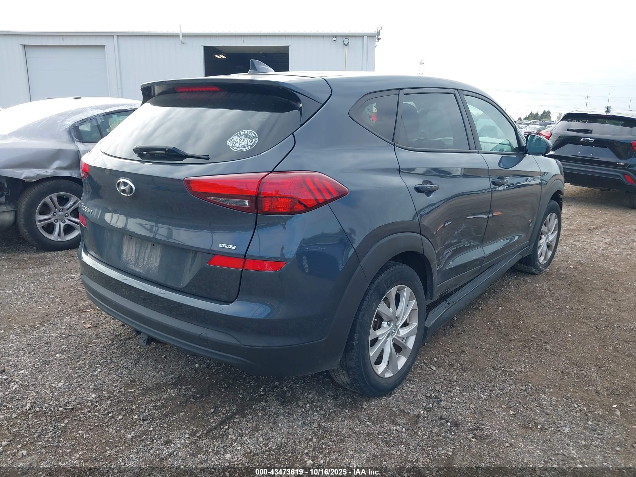 HYUNDAI TUCSON image 4