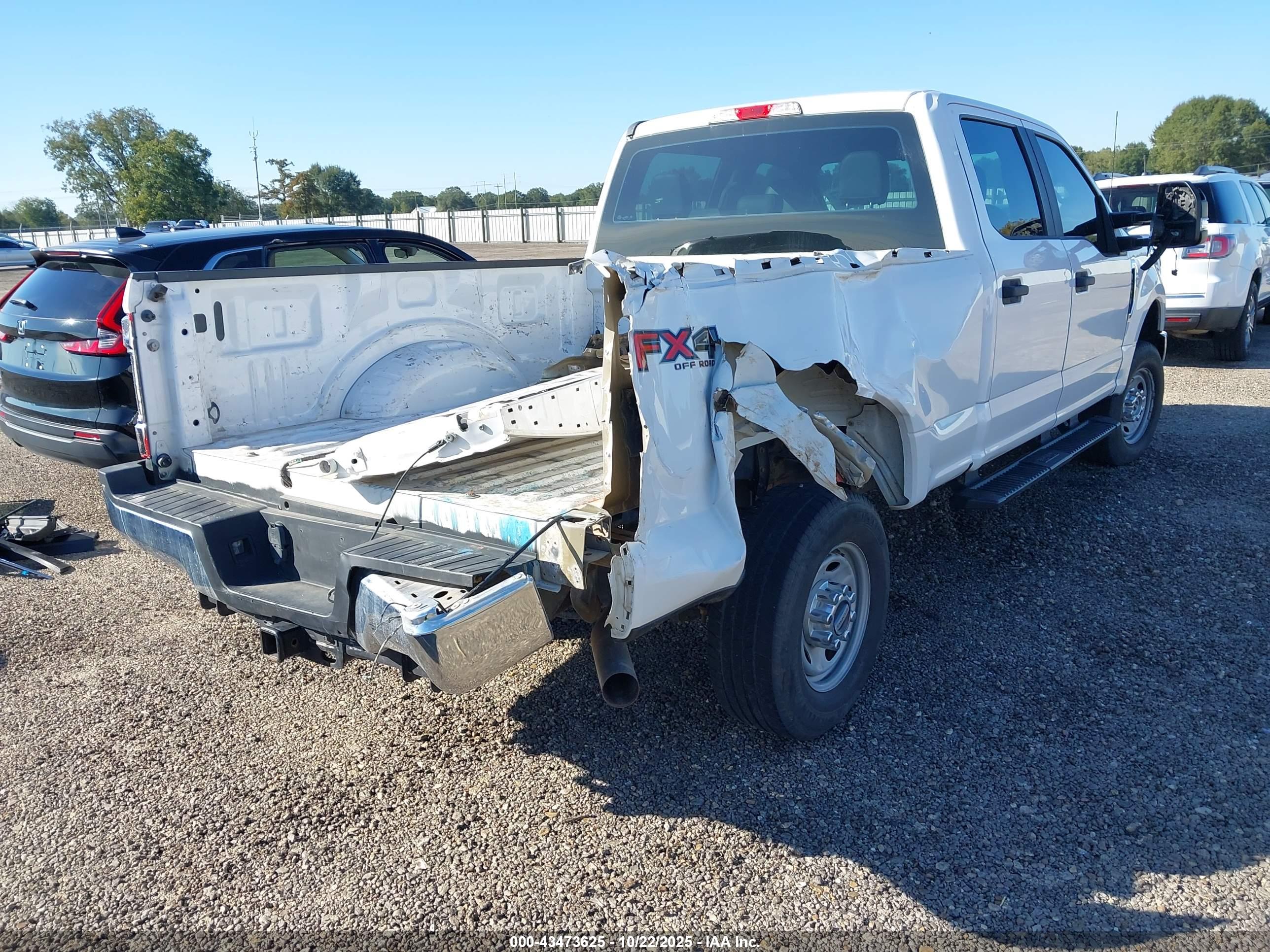 FORD F-250 image 6
