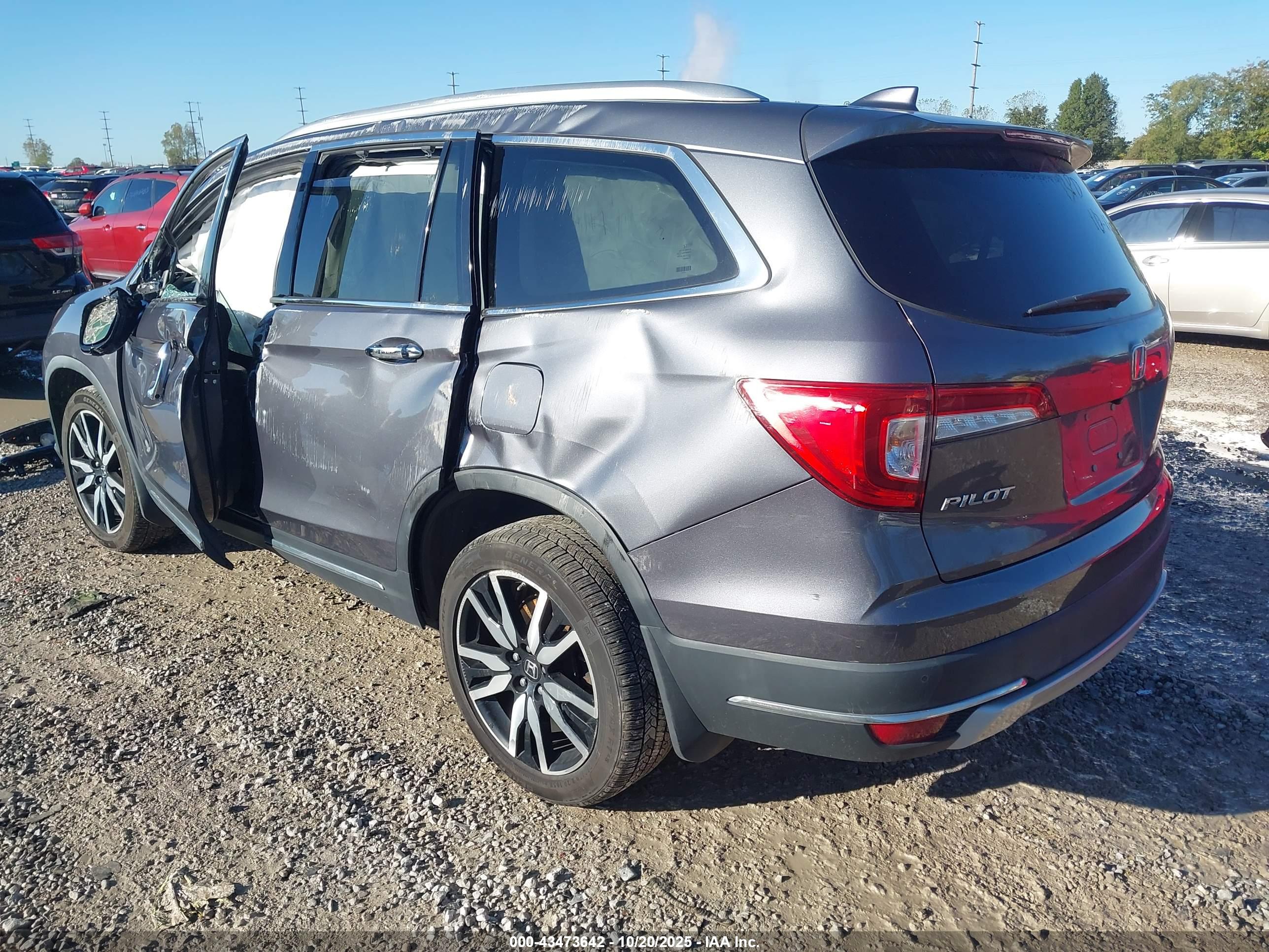 HONDA PILOT image 3