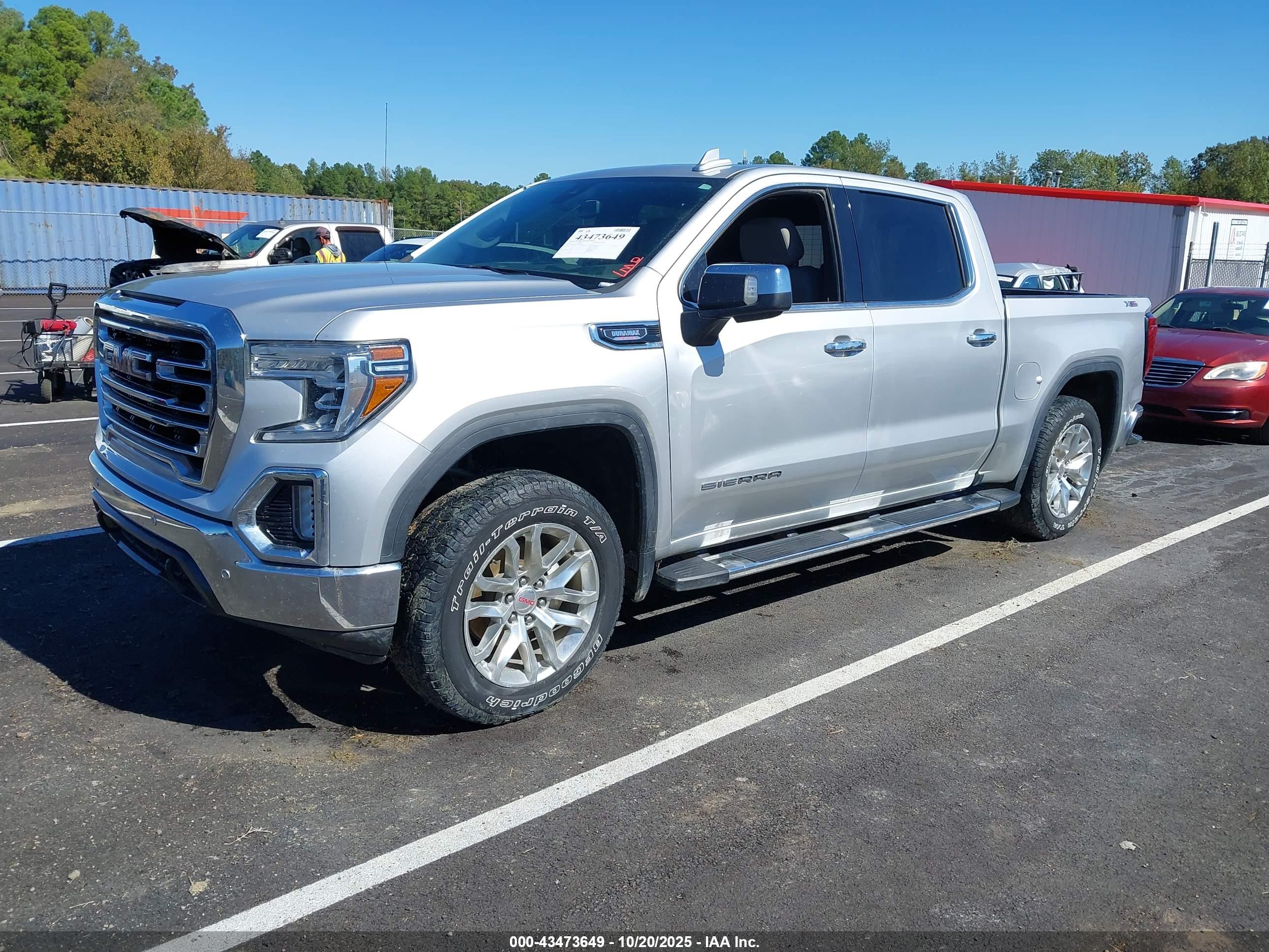 GMC SIERRA image 2