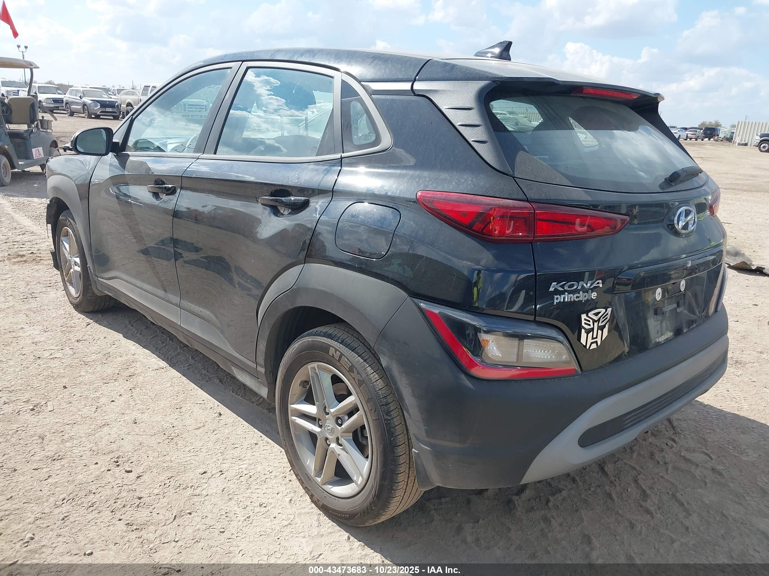 HYUNDAI KONA image 3