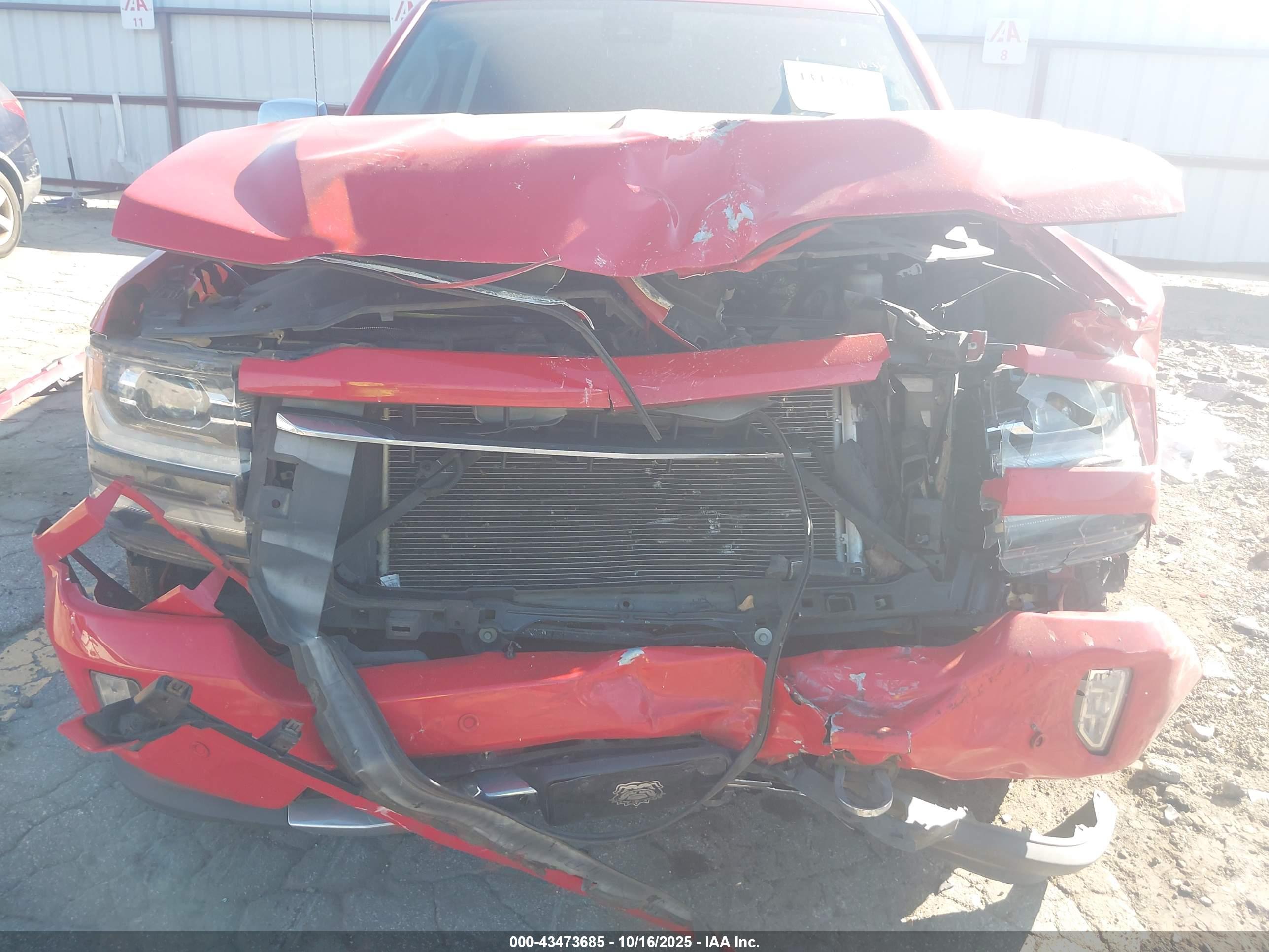 CHEVROLET SILVERADO image 6