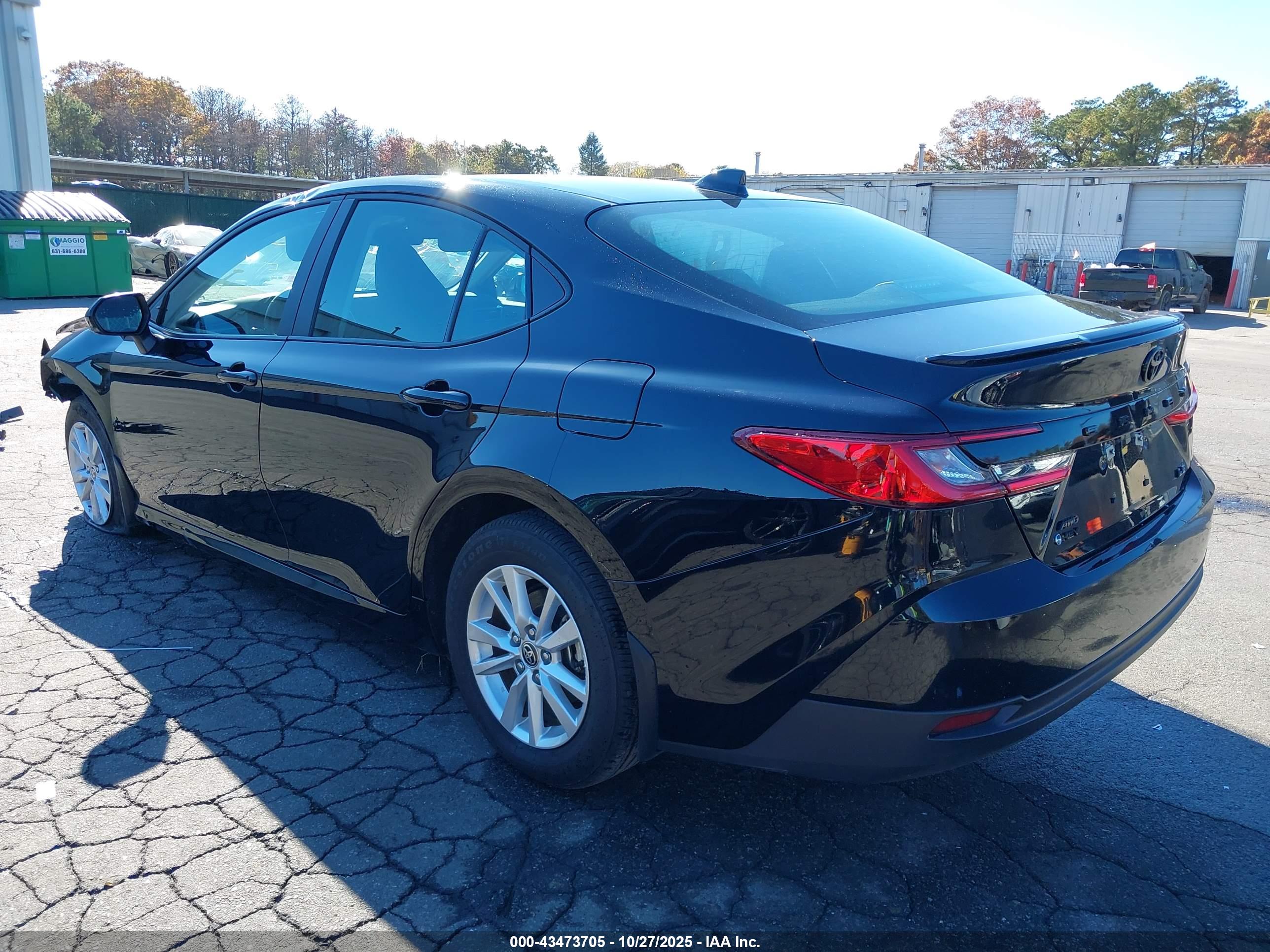 TOYOTA CAMRY image 3