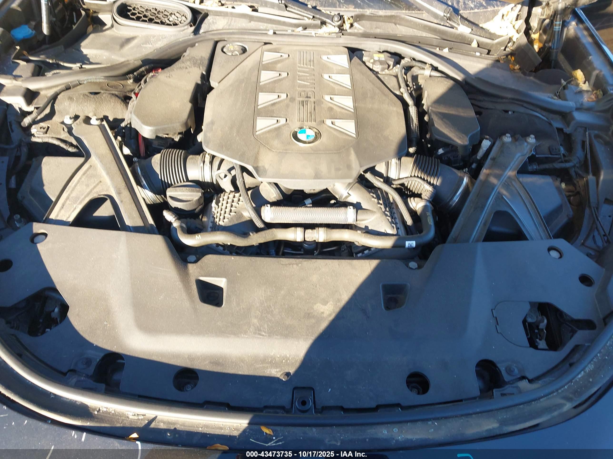 BMW 760 image 10