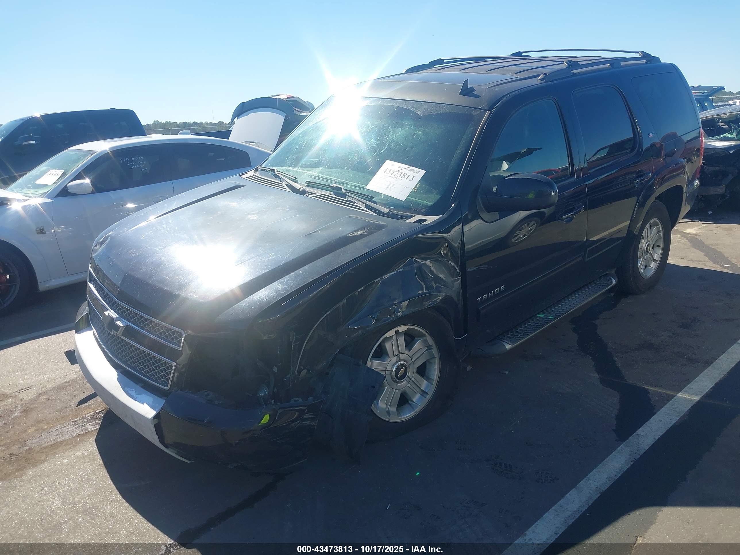 CHEVROLET TAHOE image 2