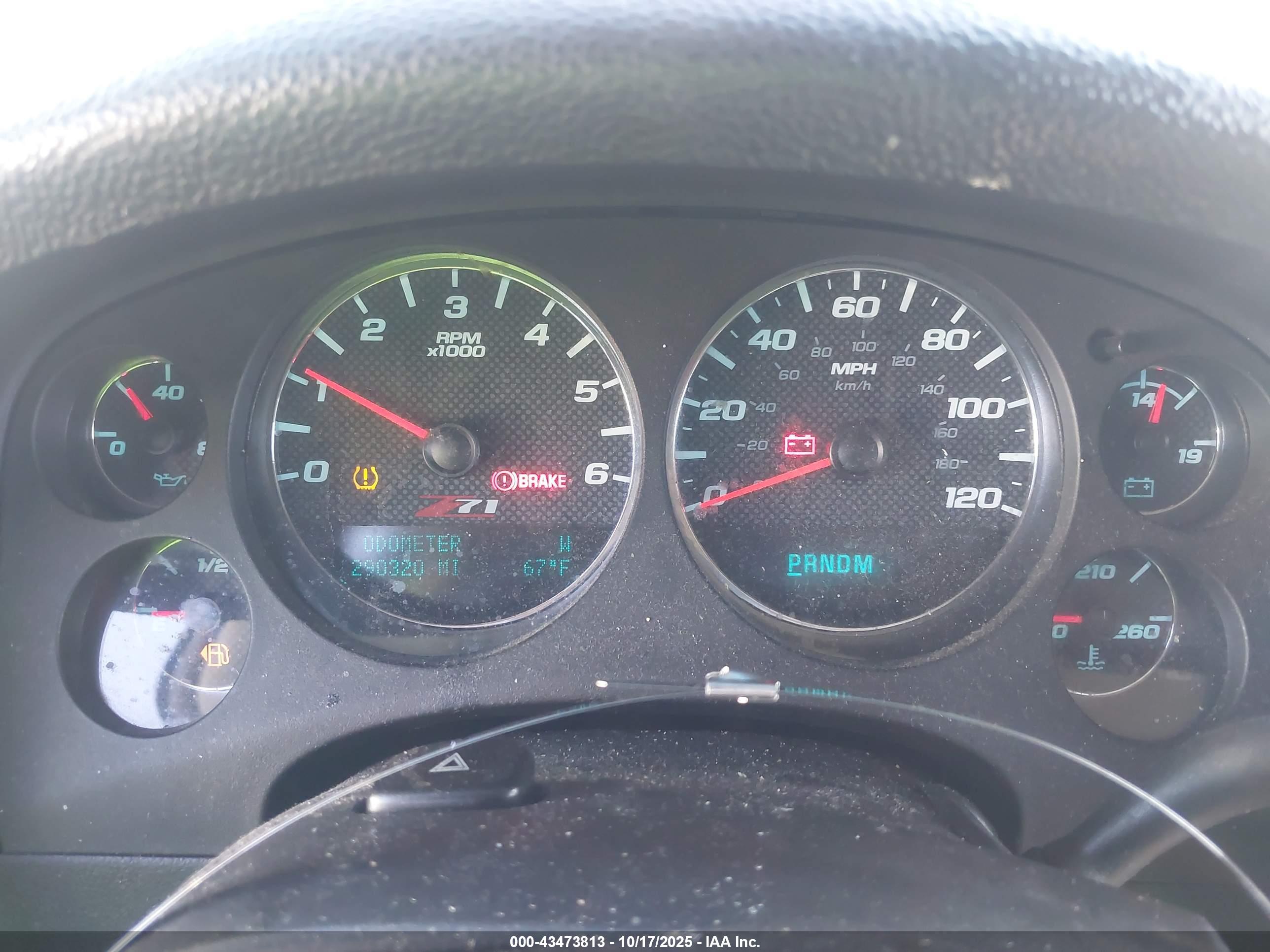 CHEVROLET TAHOE image 7