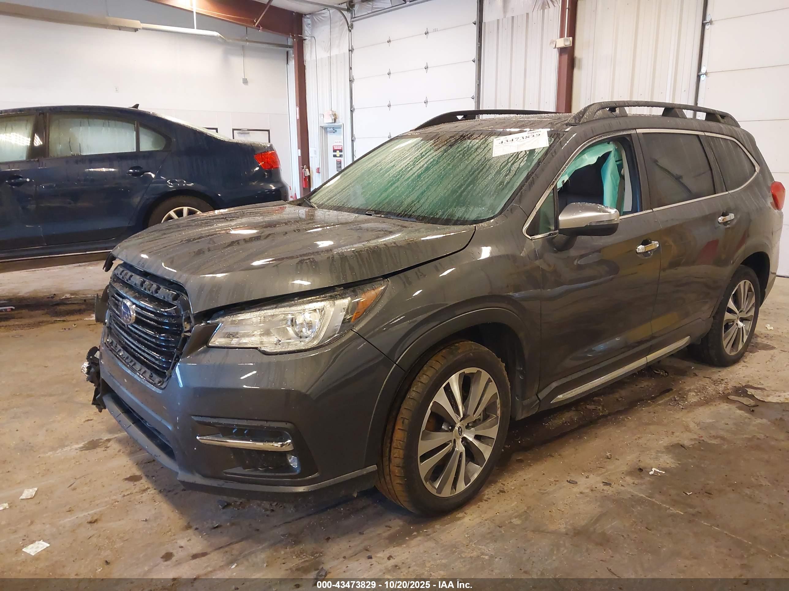 SUBARU ASCENT image 2