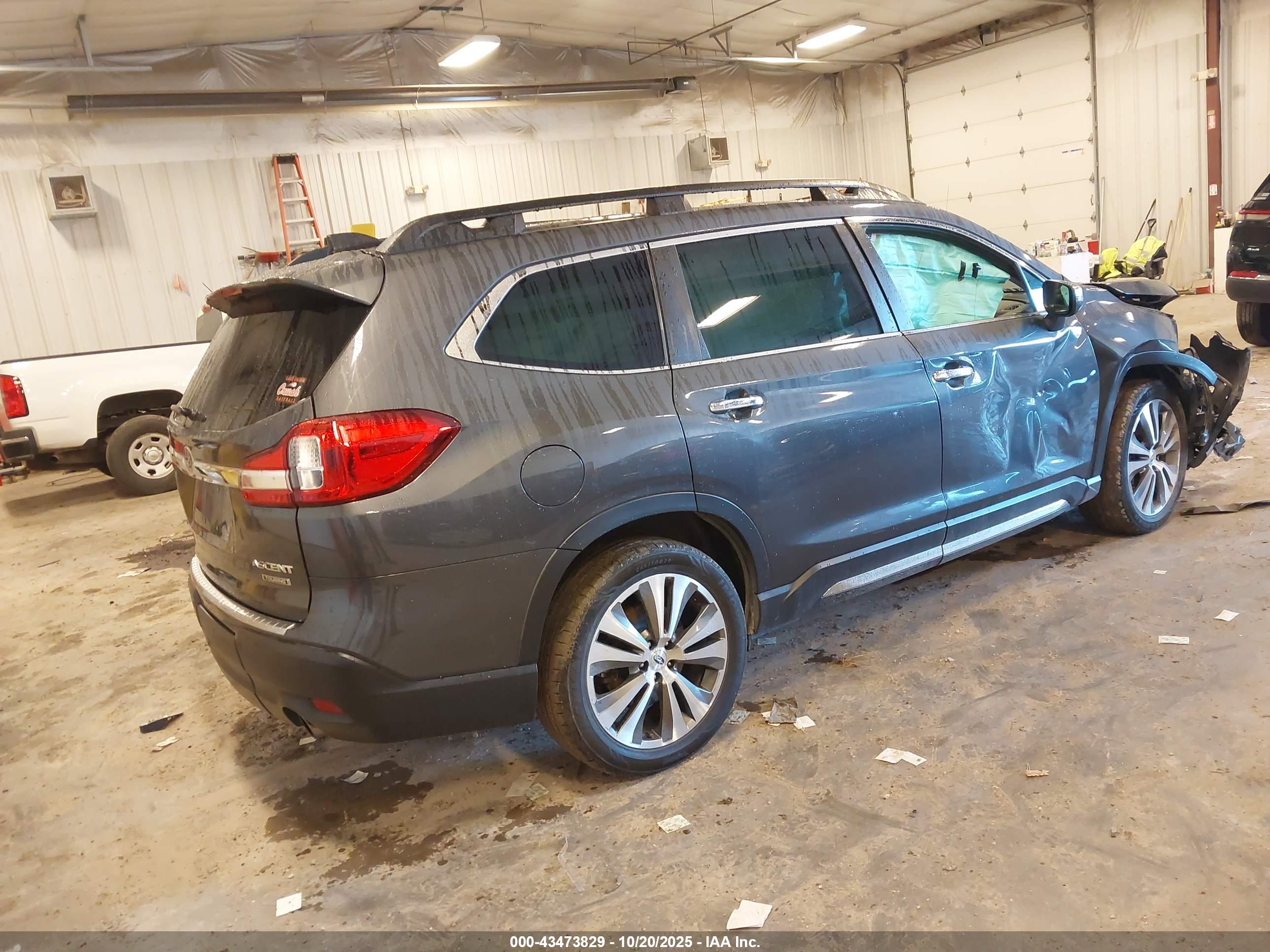 SUBARU ASCENT image 4