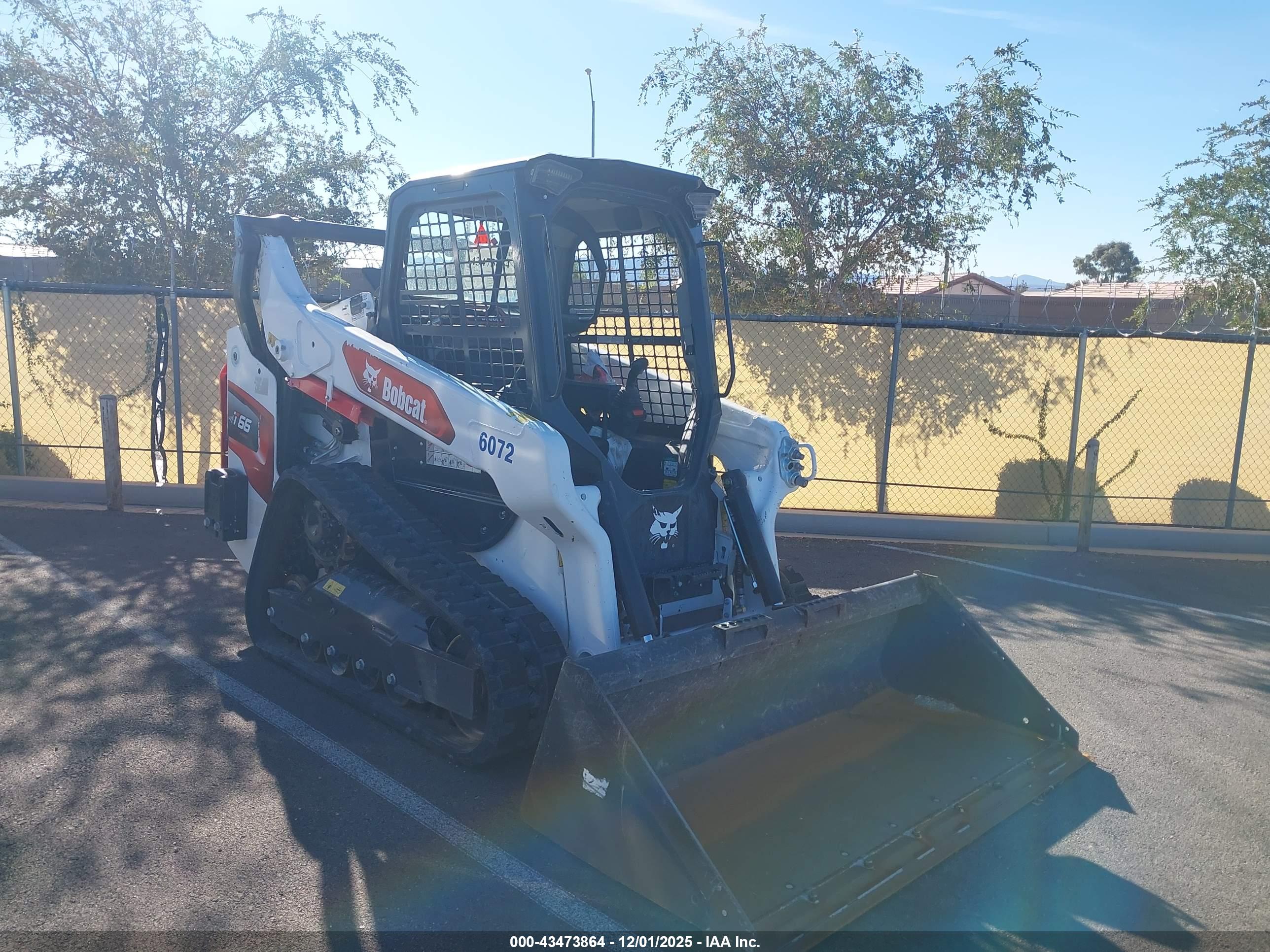 BOBCAT COMPACT image 6