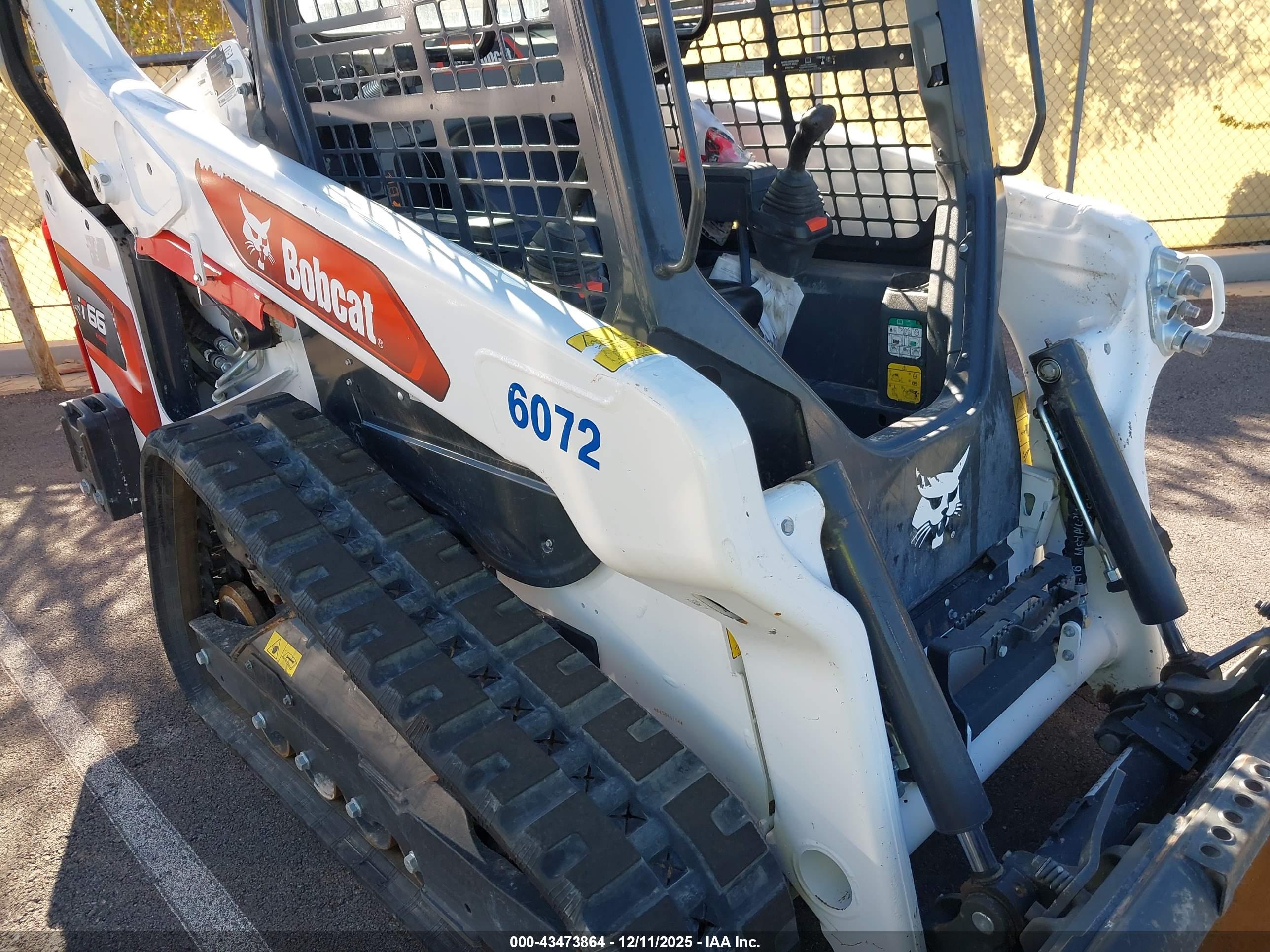 BOBCAT COMPACT image 8