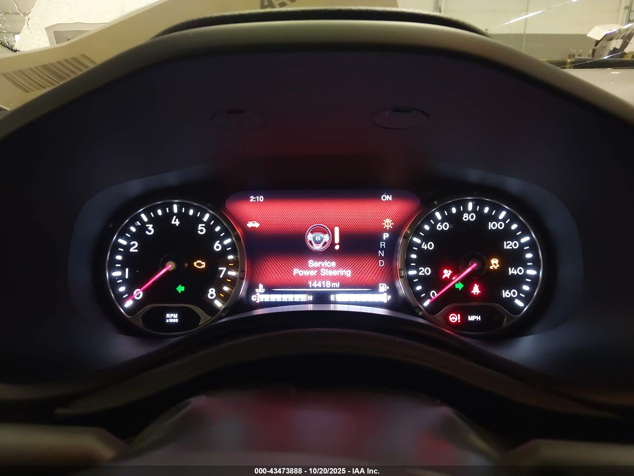 JEEP RENEGADE image 7