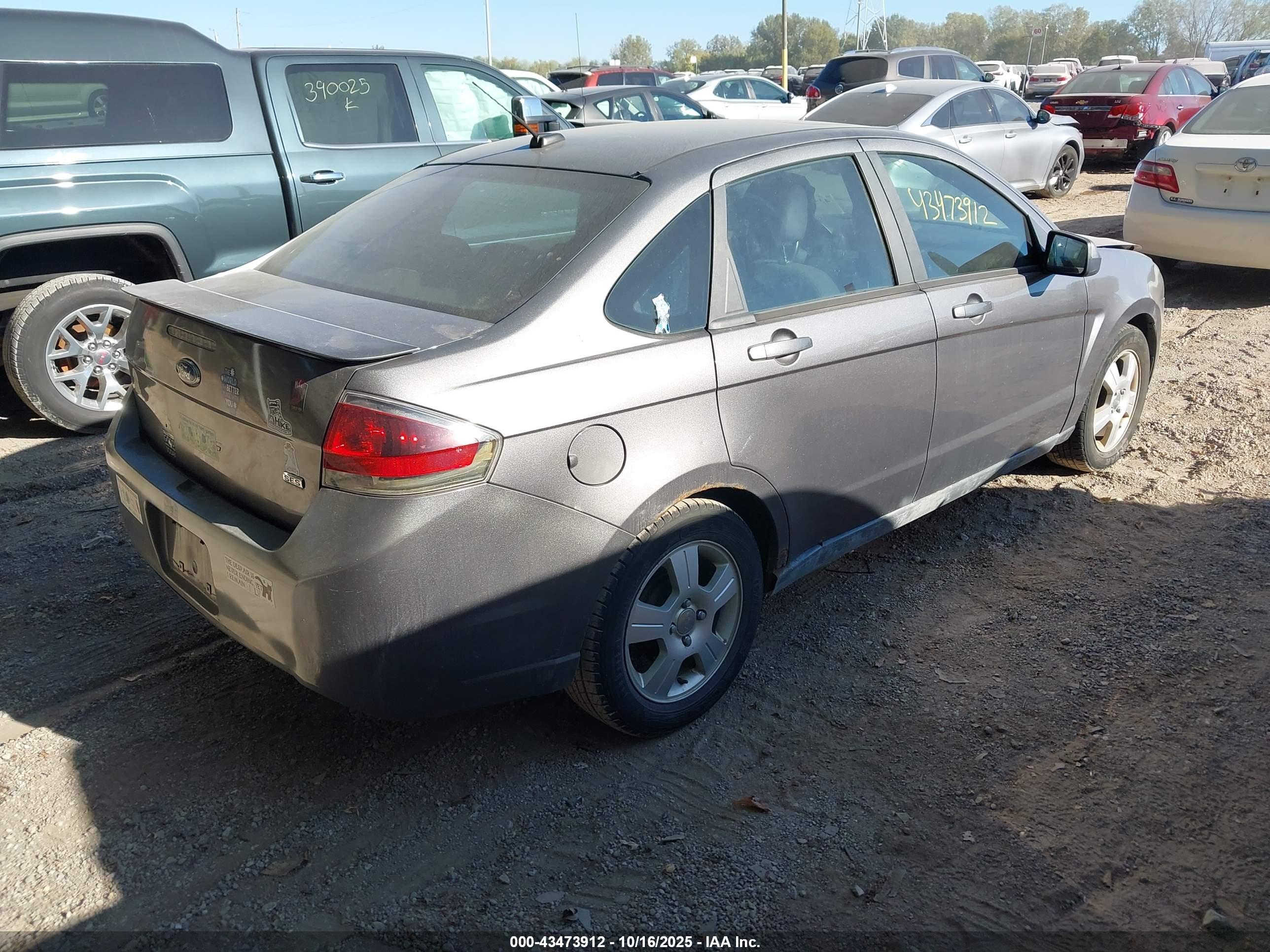 FORD FOCUS image 4
