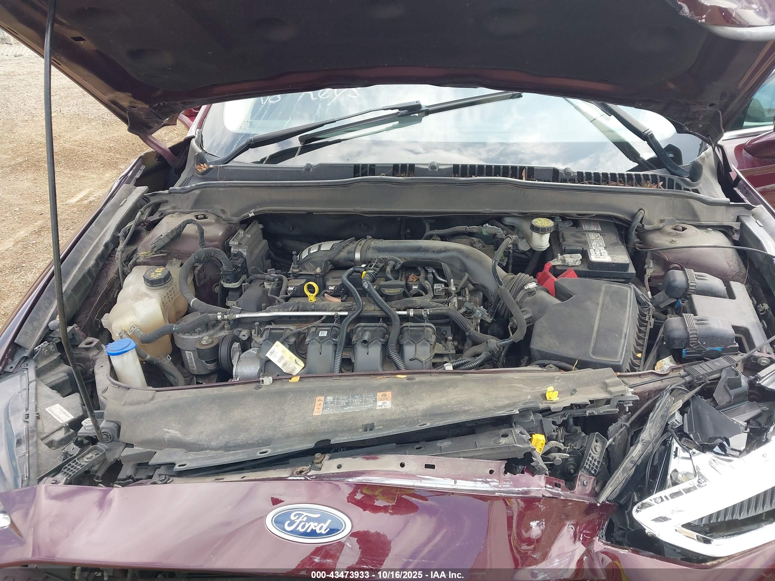 FORD FUSION image 10