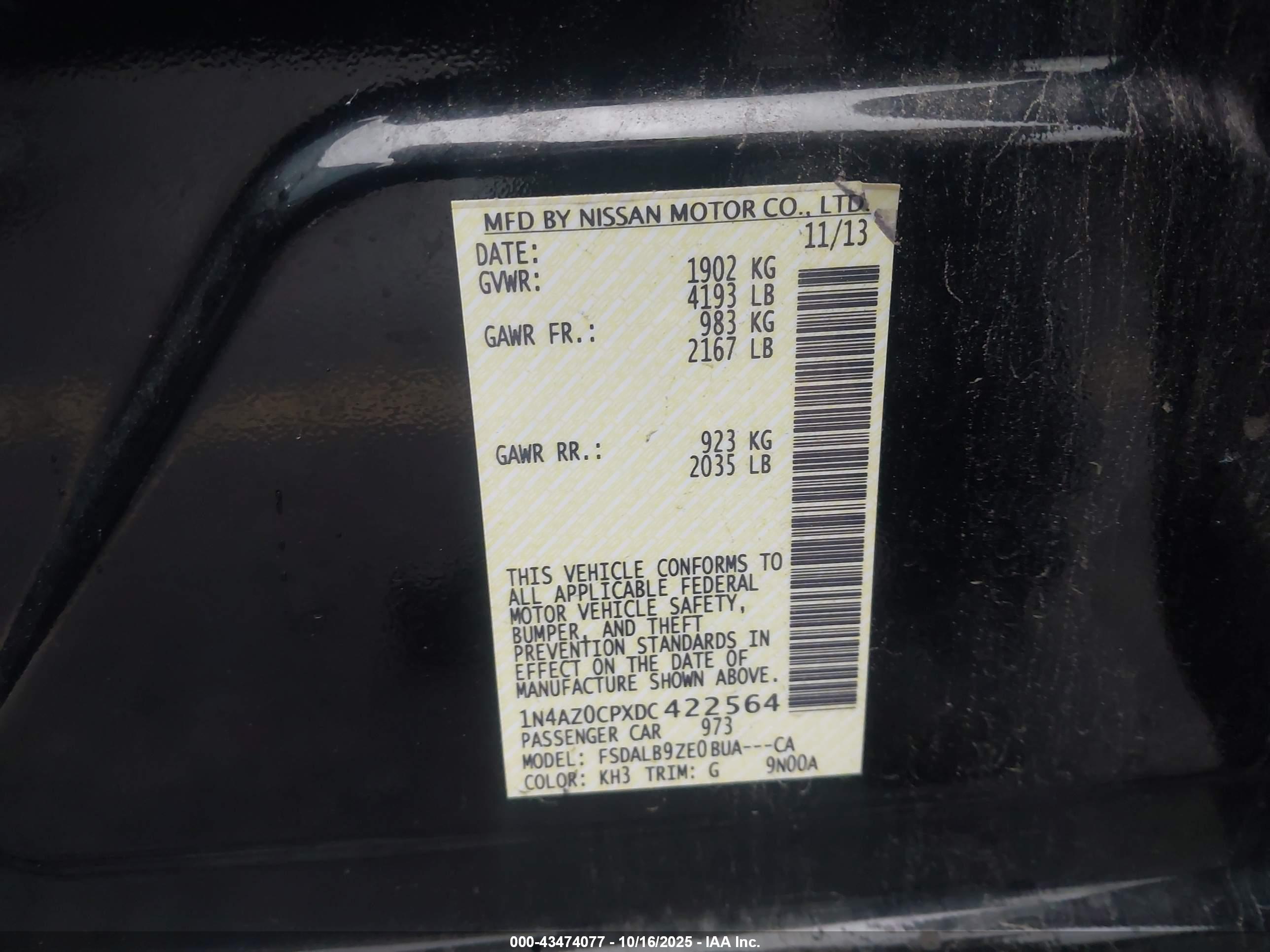 NISSAN LEAF image 9
