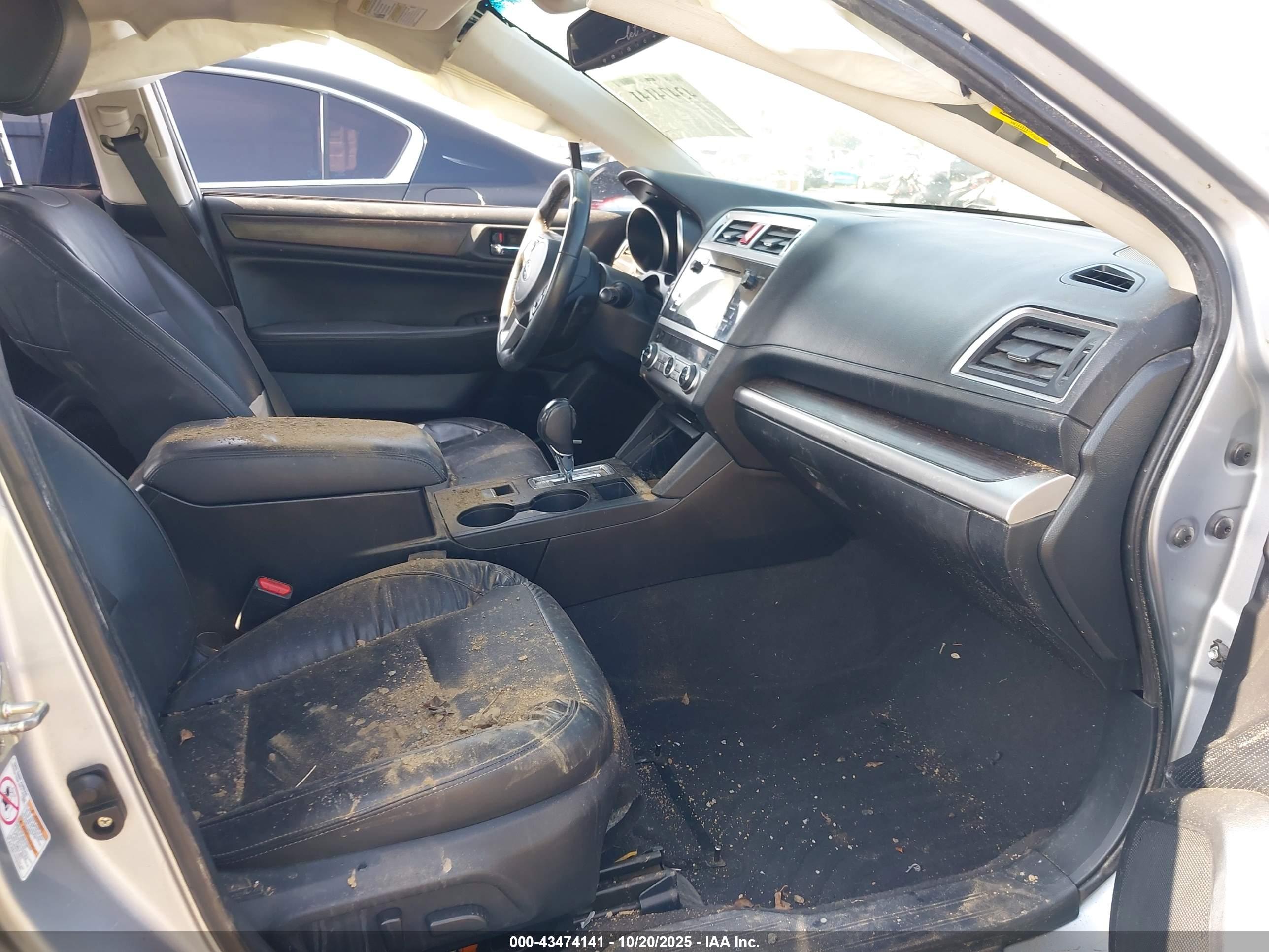 SUBARU LEGACY image 5