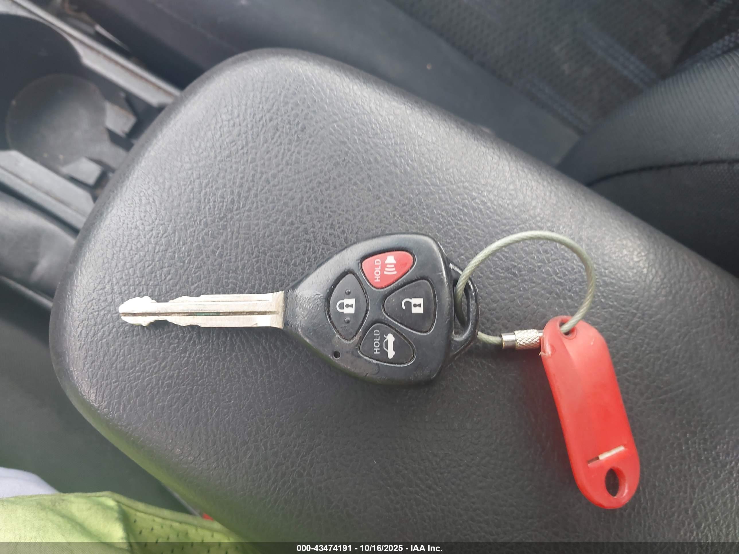 TOYOTA COROLLA image 11