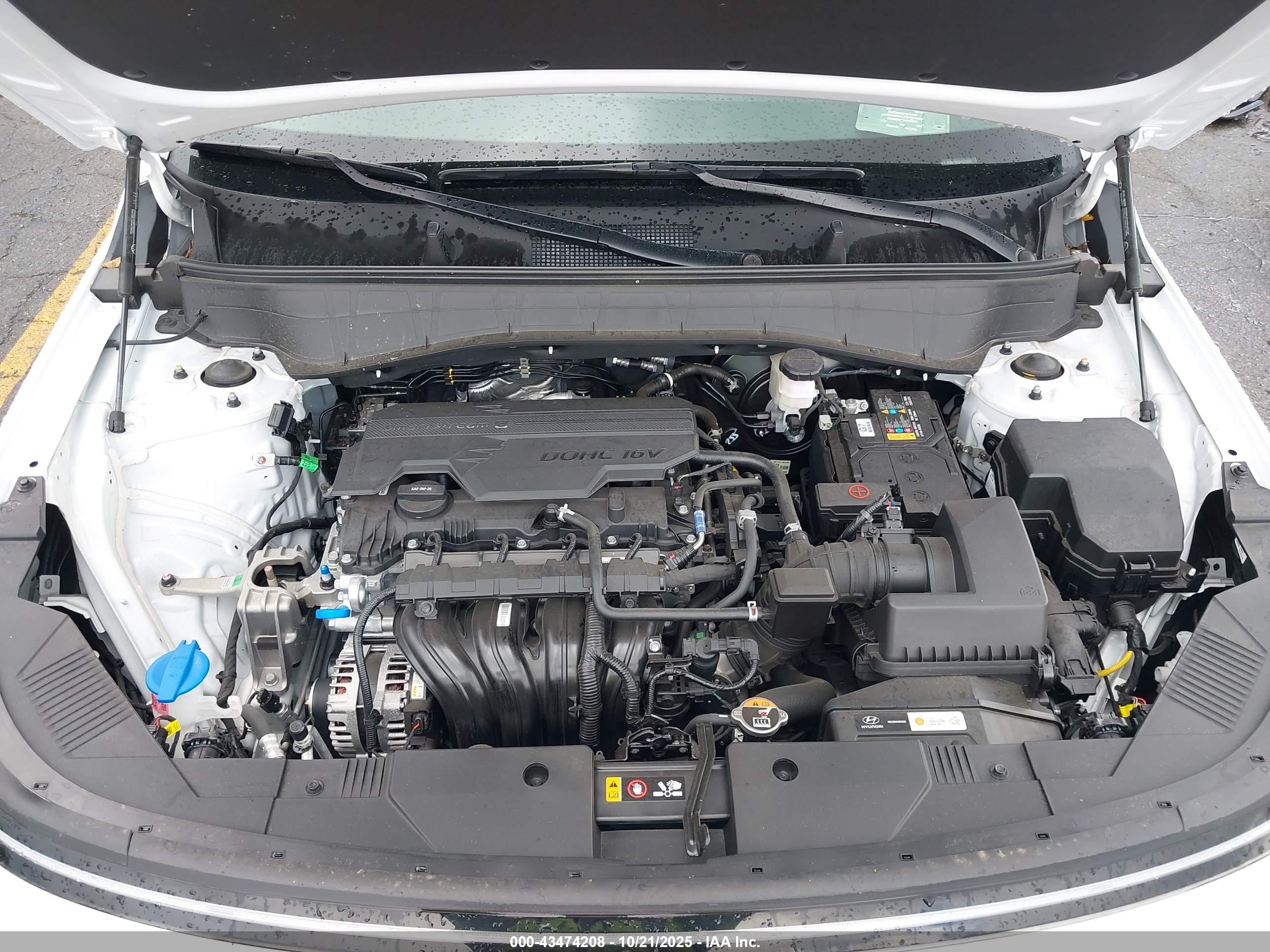 HYUNDAI KONA image 10