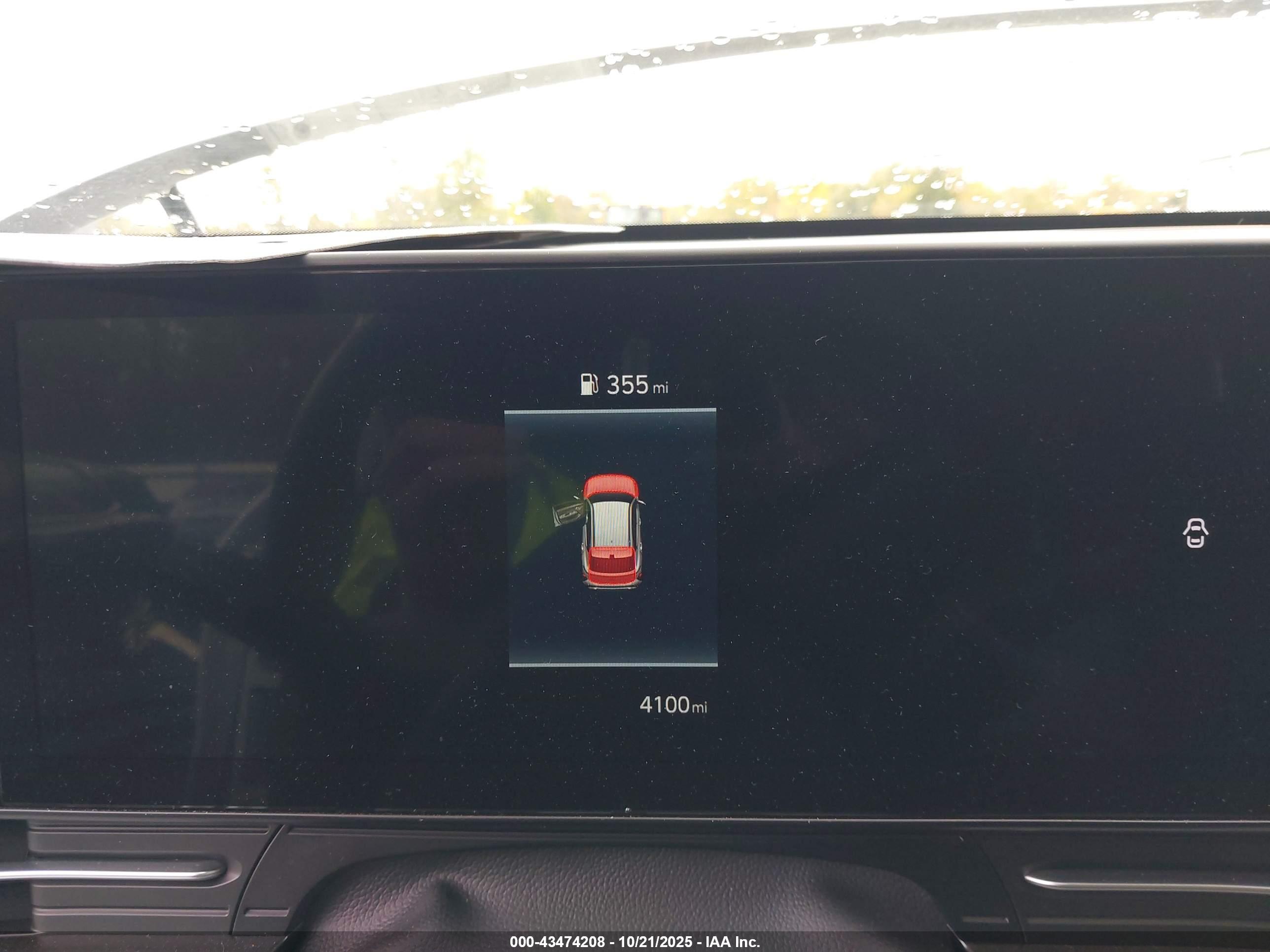 HYUNDAI KONA image 7