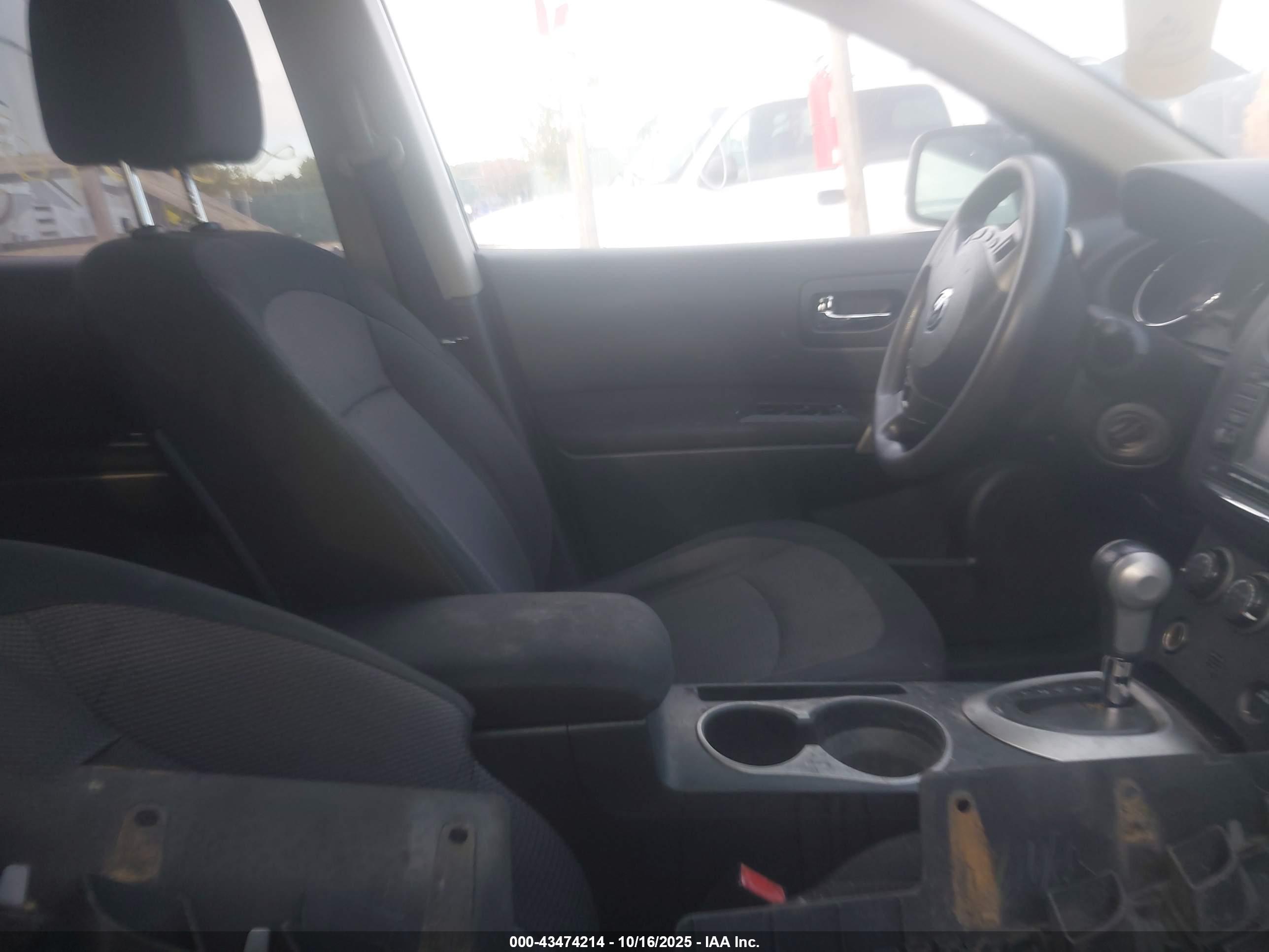 NISSAN ROGUE image 5