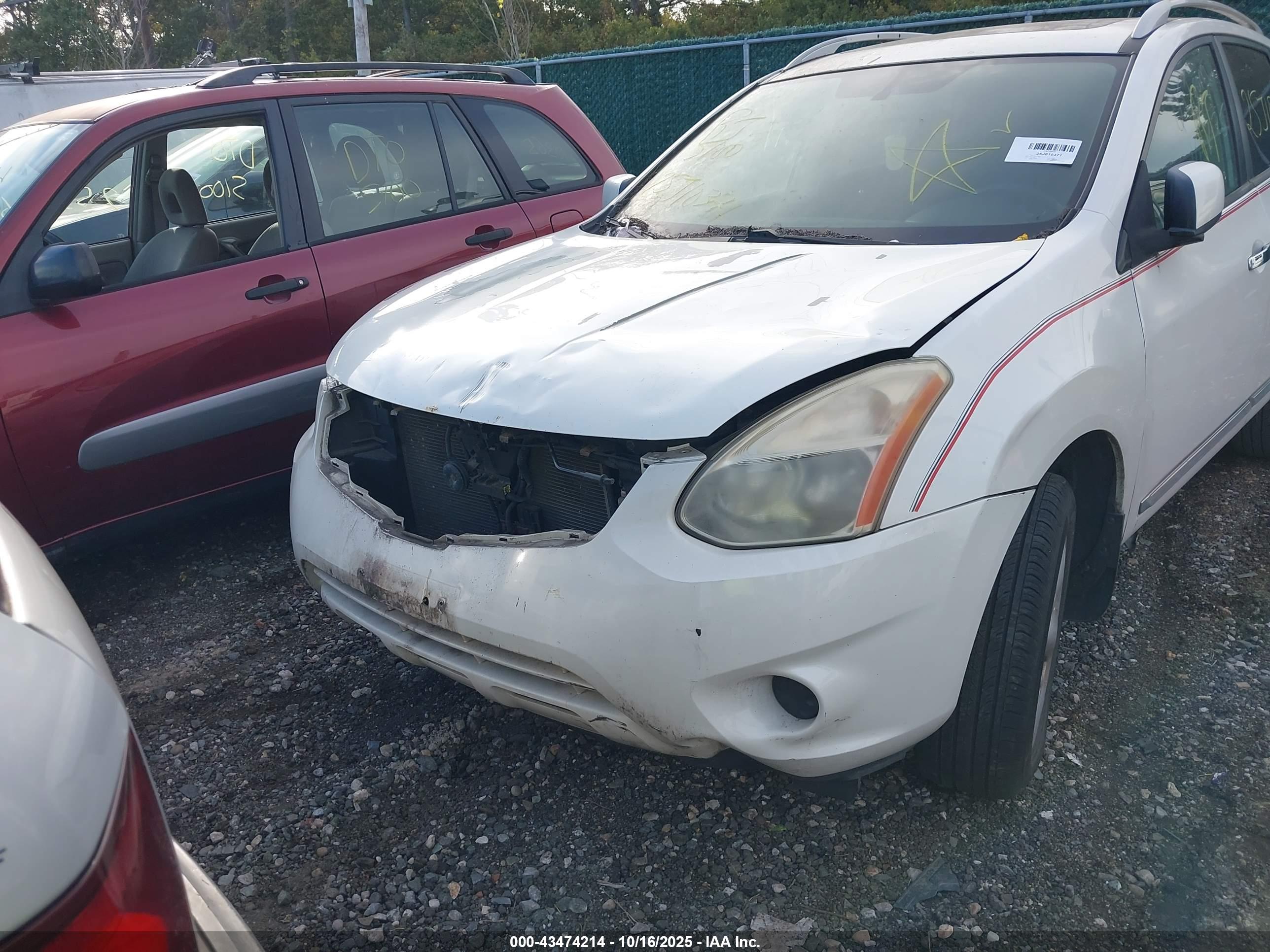 NISSAN ROGUE image 6