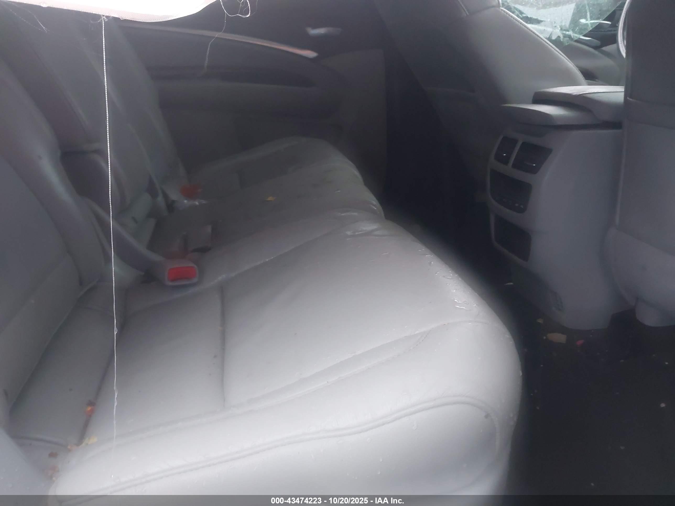 ACURA MDX image 8