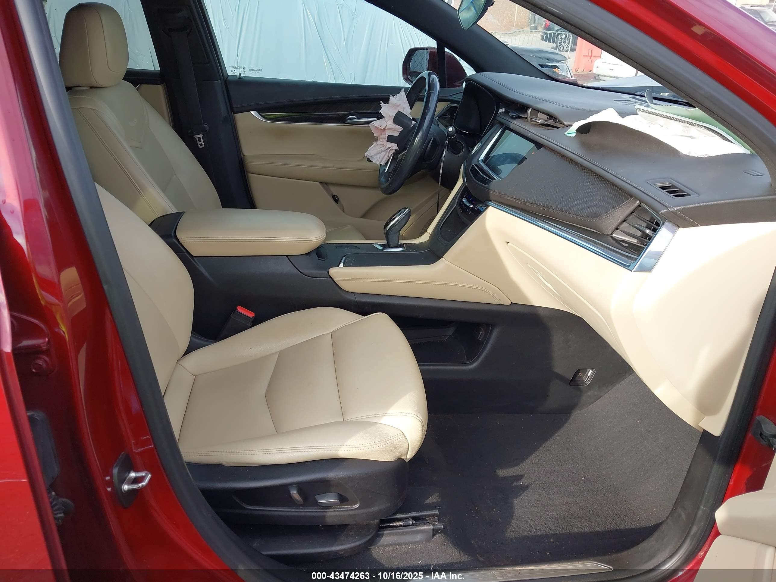 CADILLAC XT5 image 5