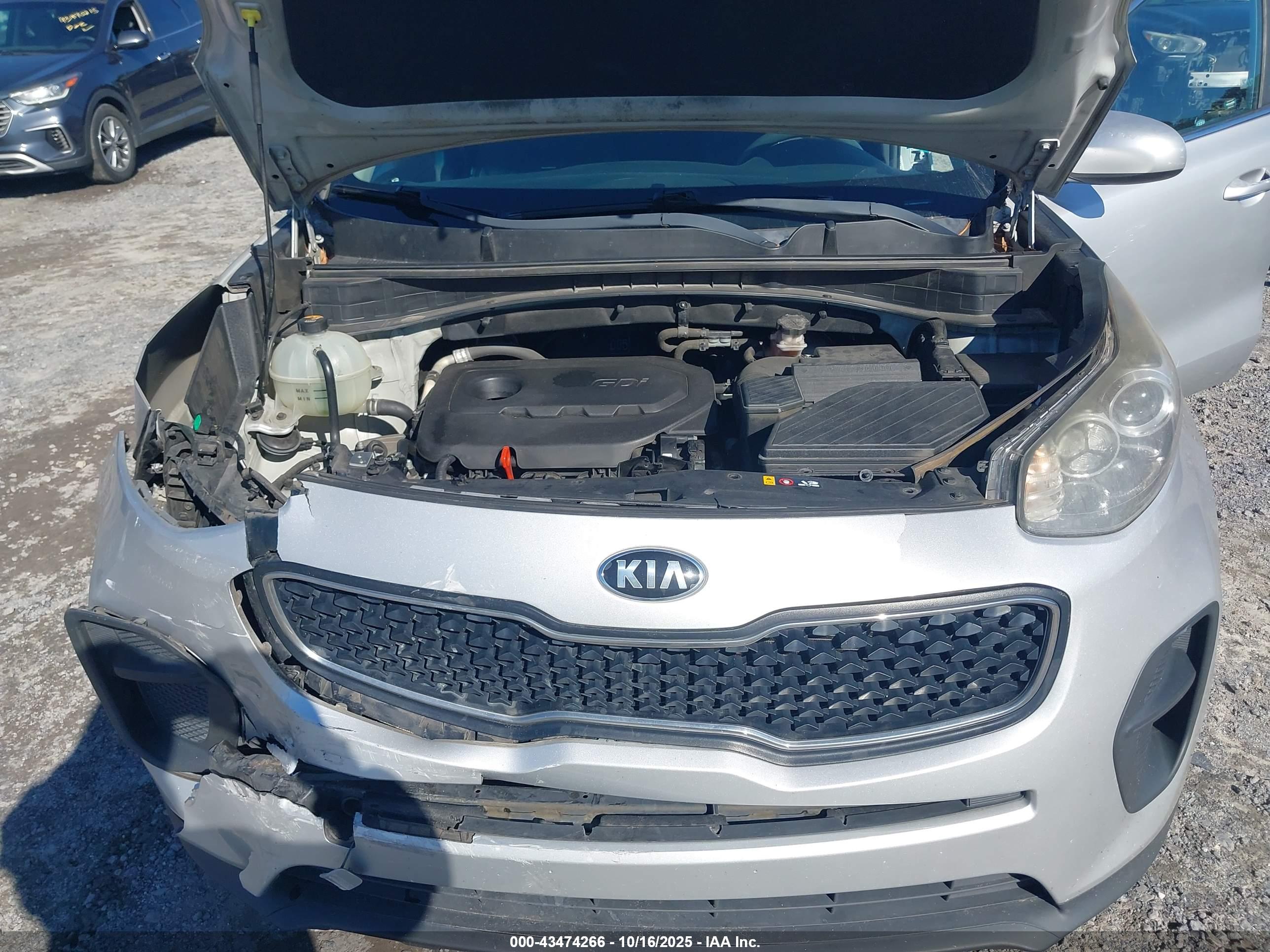 KIA SPORTAGE image 10