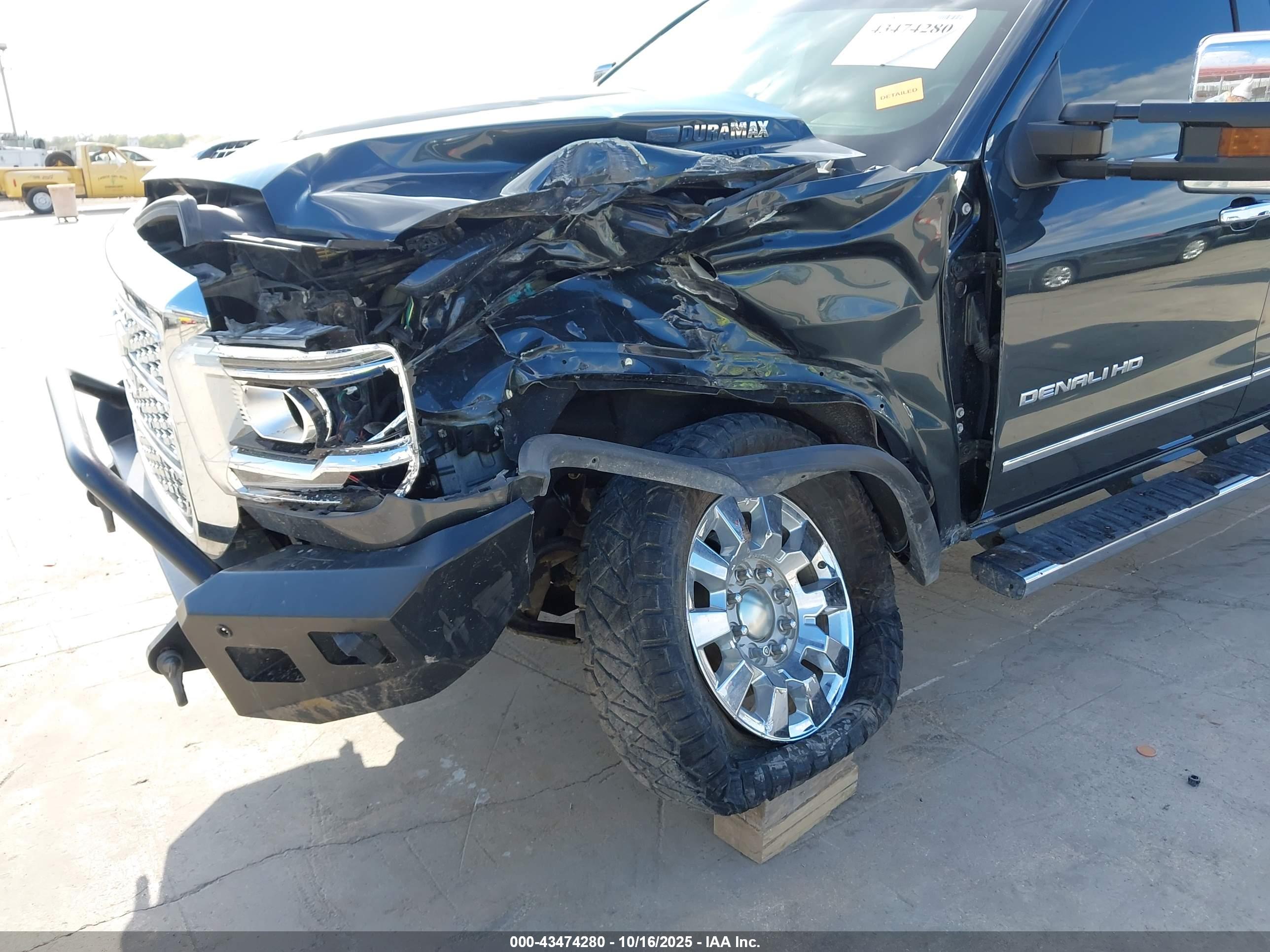 GMC SIERRA image 6