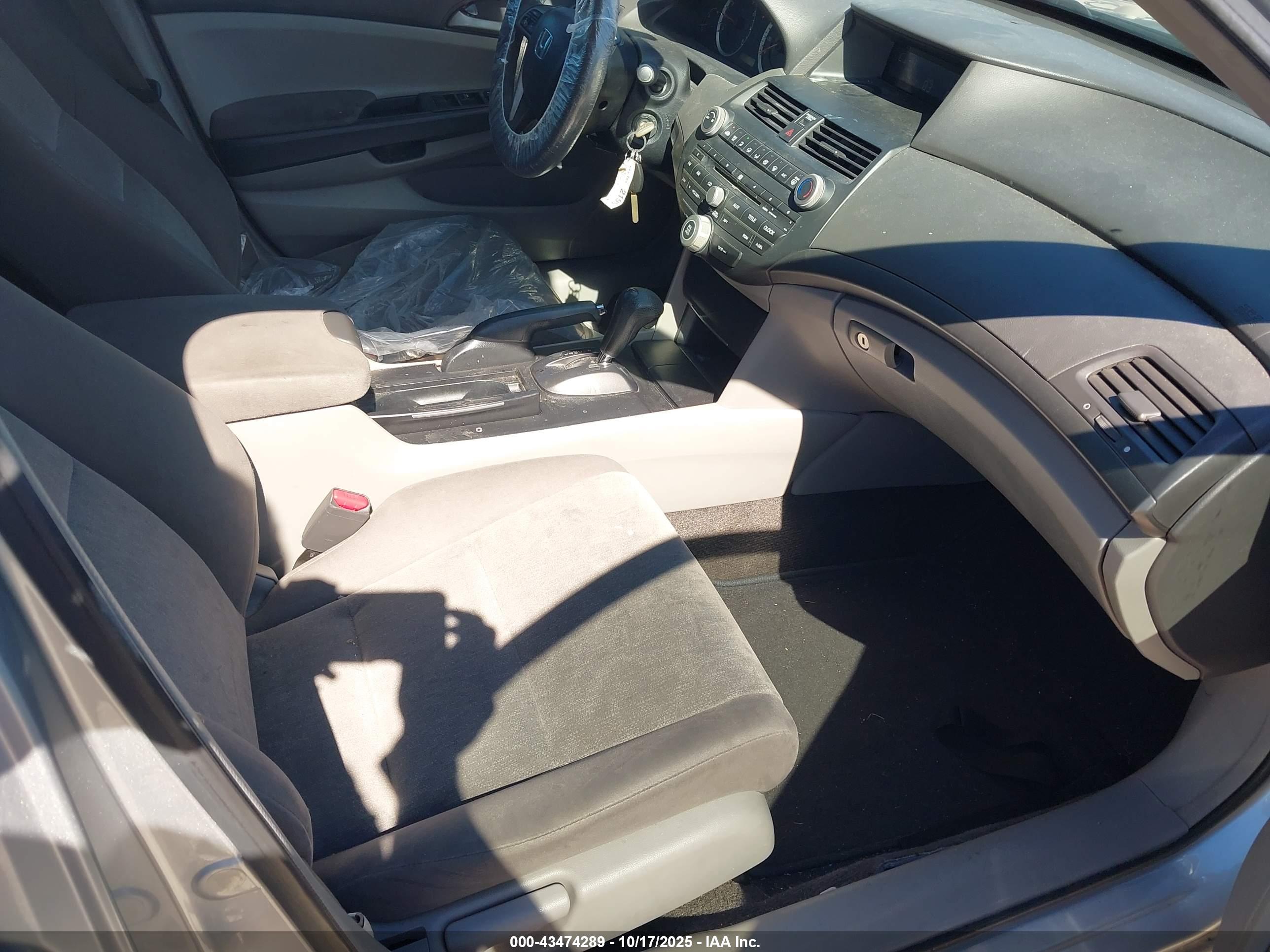 HONDA ACCORD image 5