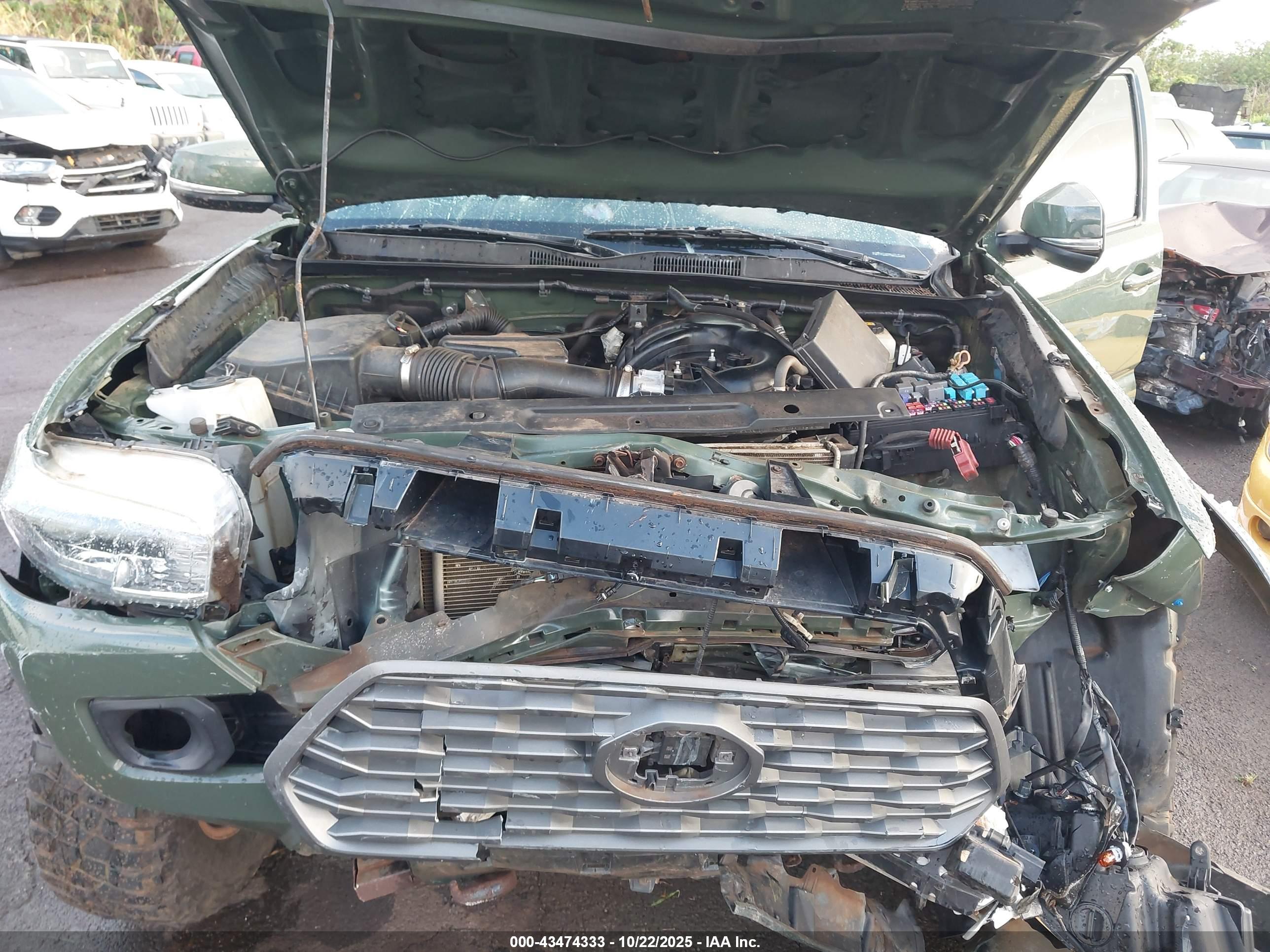 TOYOTA TACOMA image 10