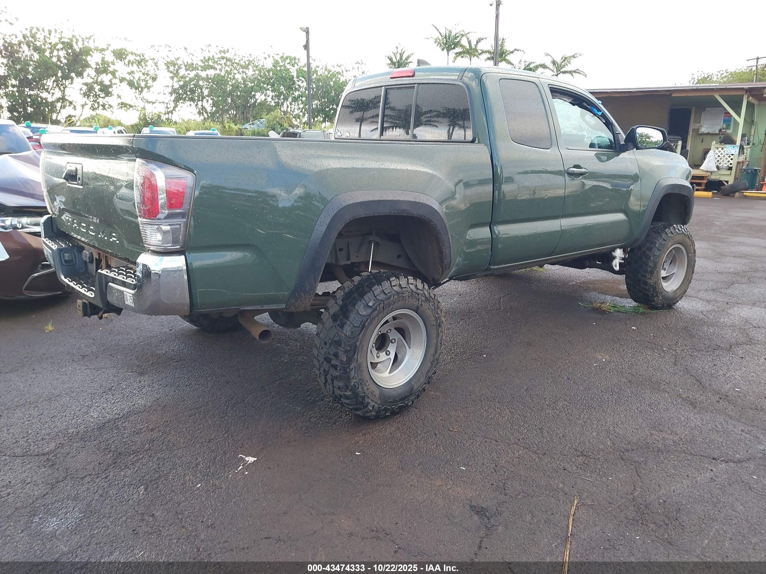 TOYOTA TACOMA image 4