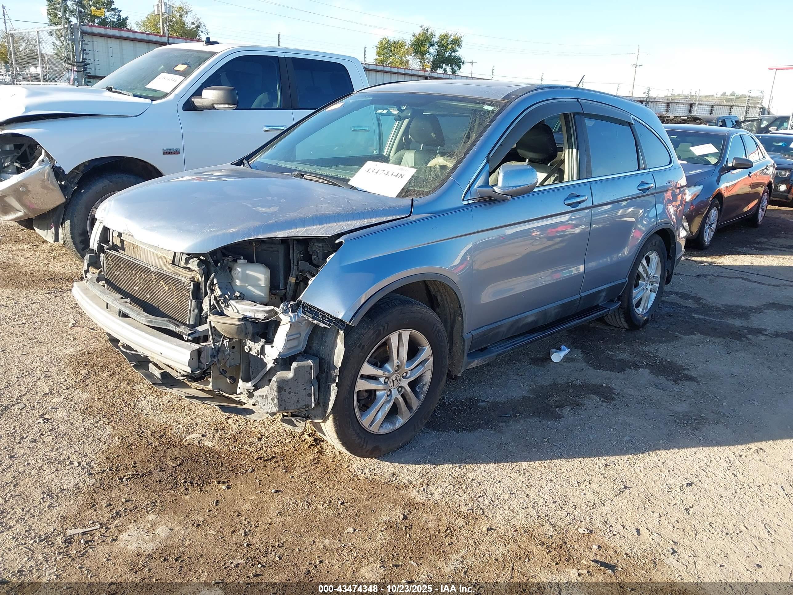 HONDA CR-V image 2