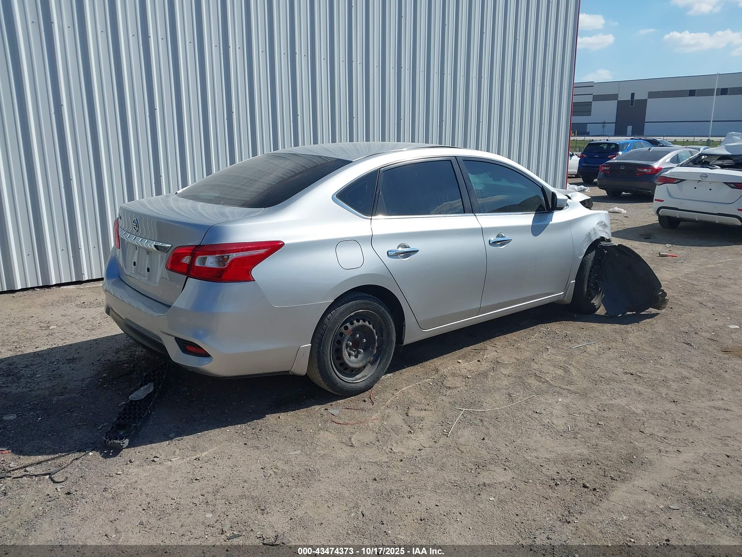 NISSAN SENTRA image 4
