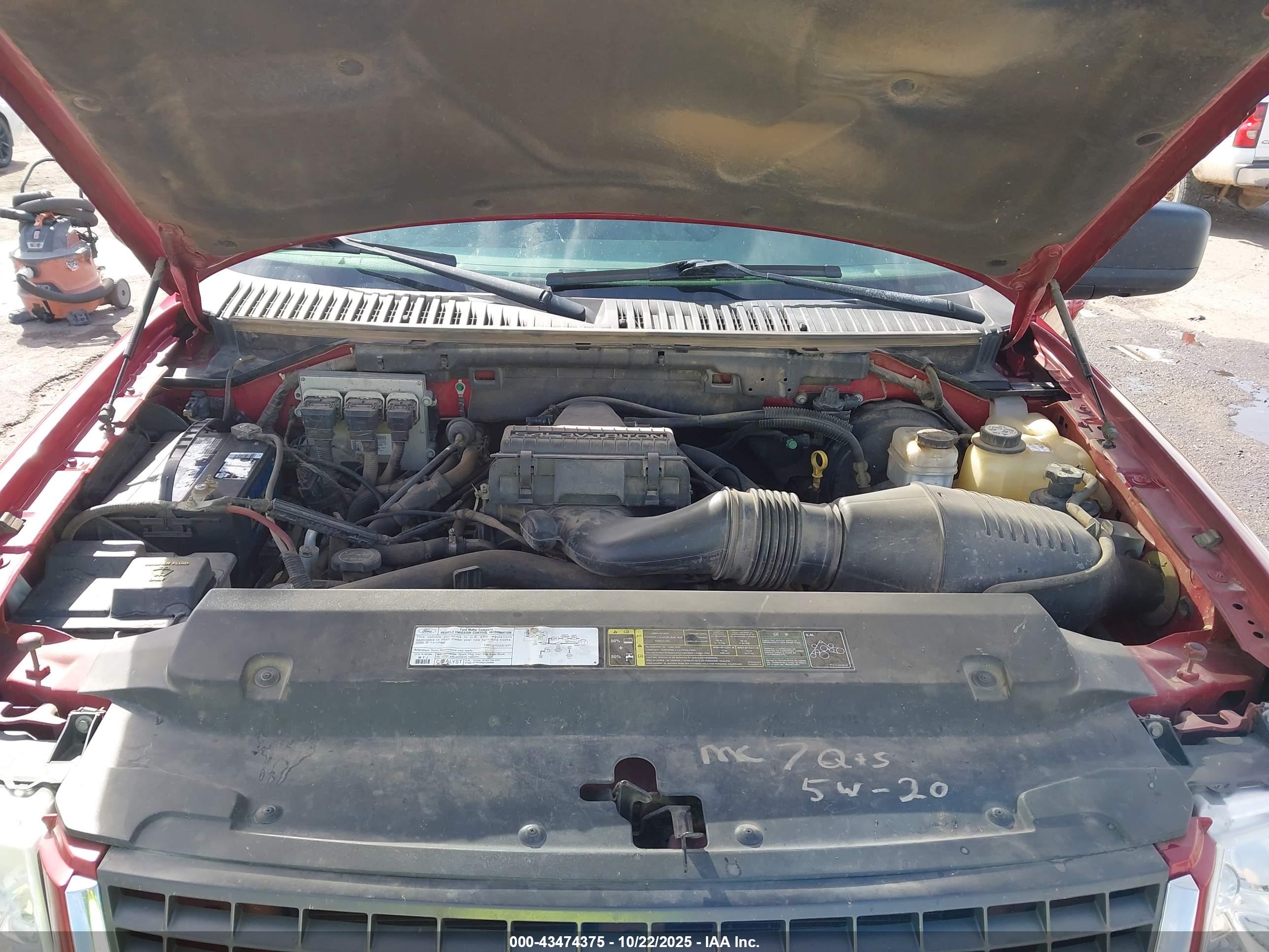 FORD EXPEDITION image 10