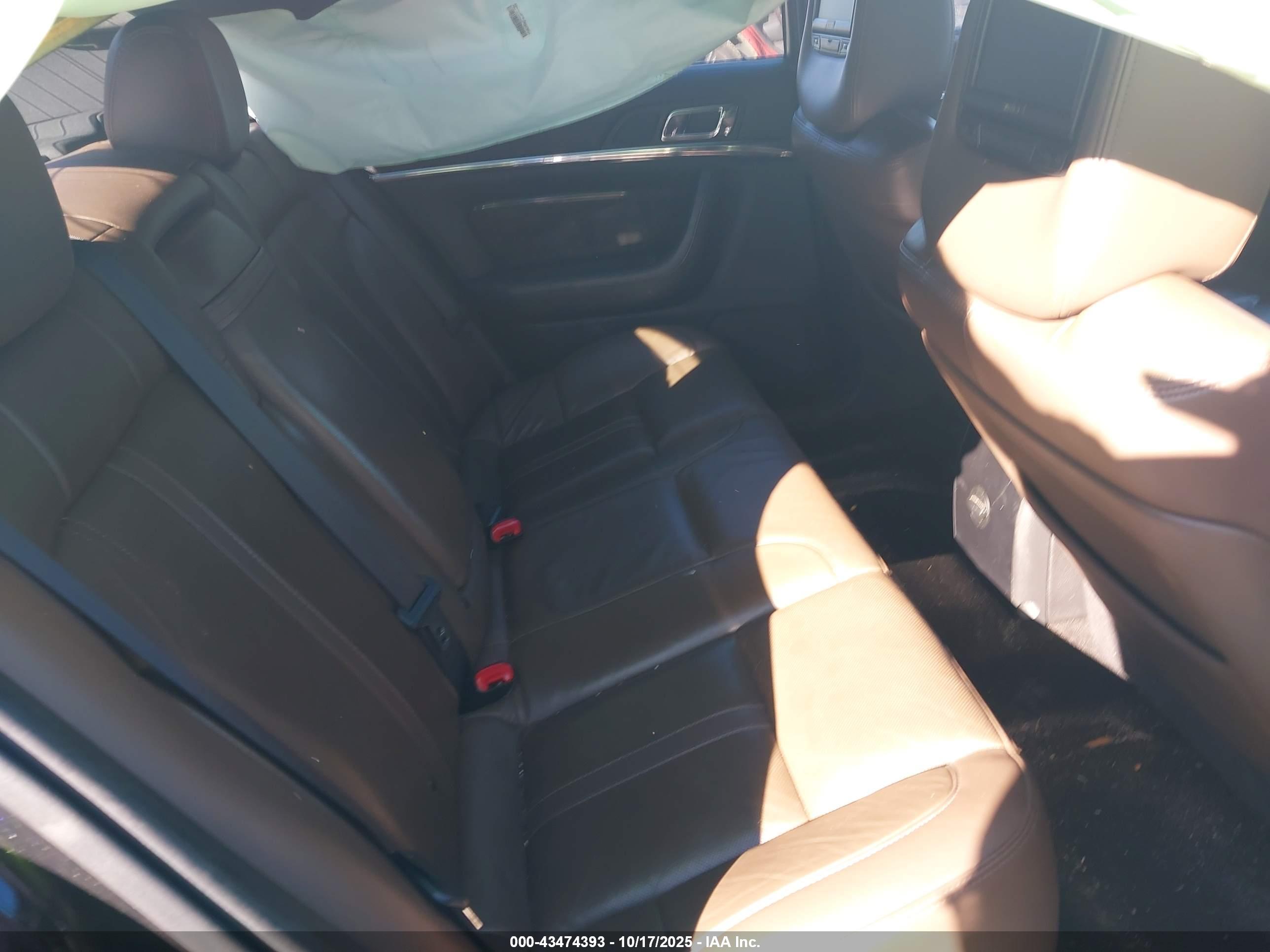 LINCOLN MKS image 8