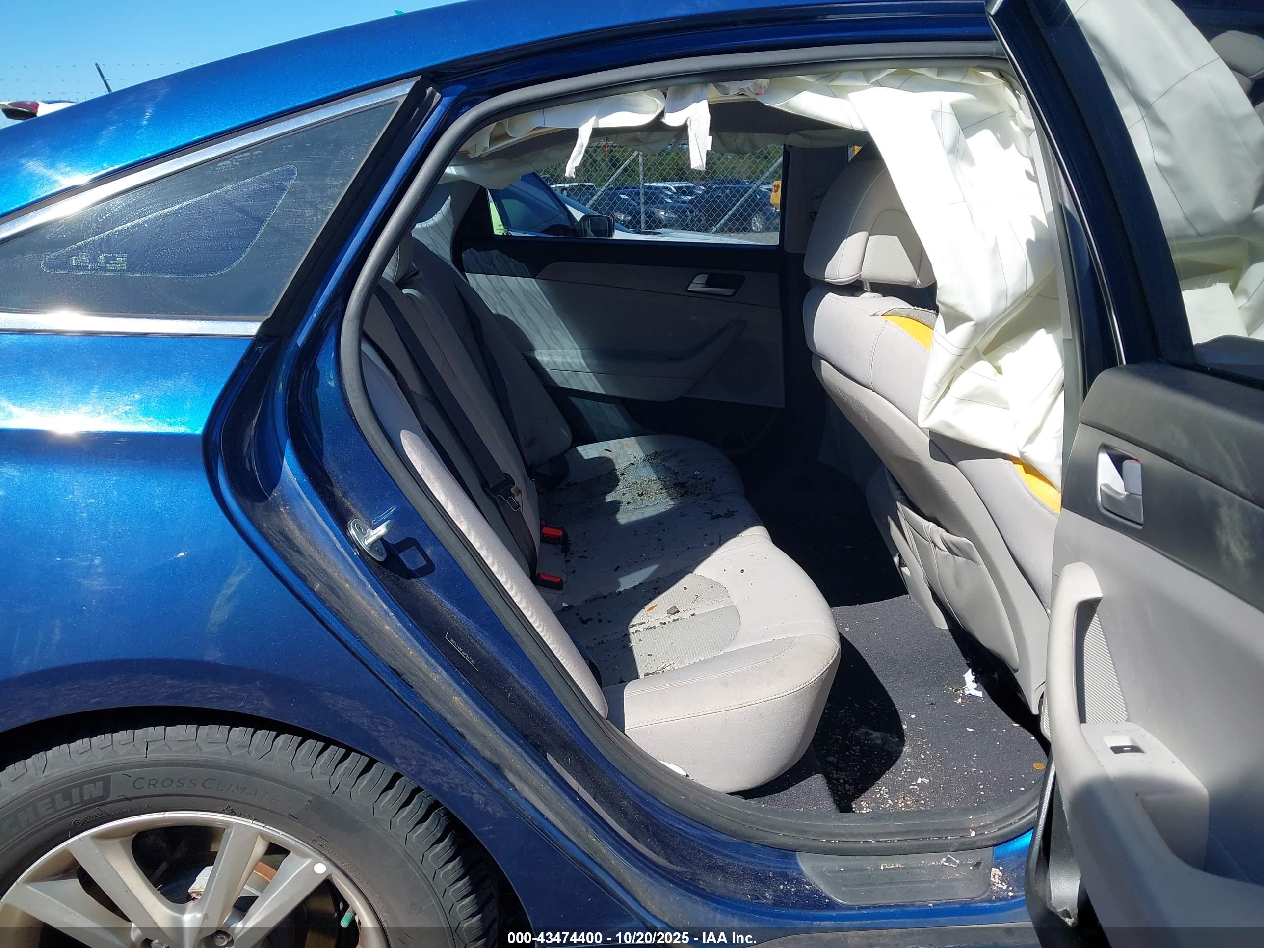 HYUNDAI SONATA image 8