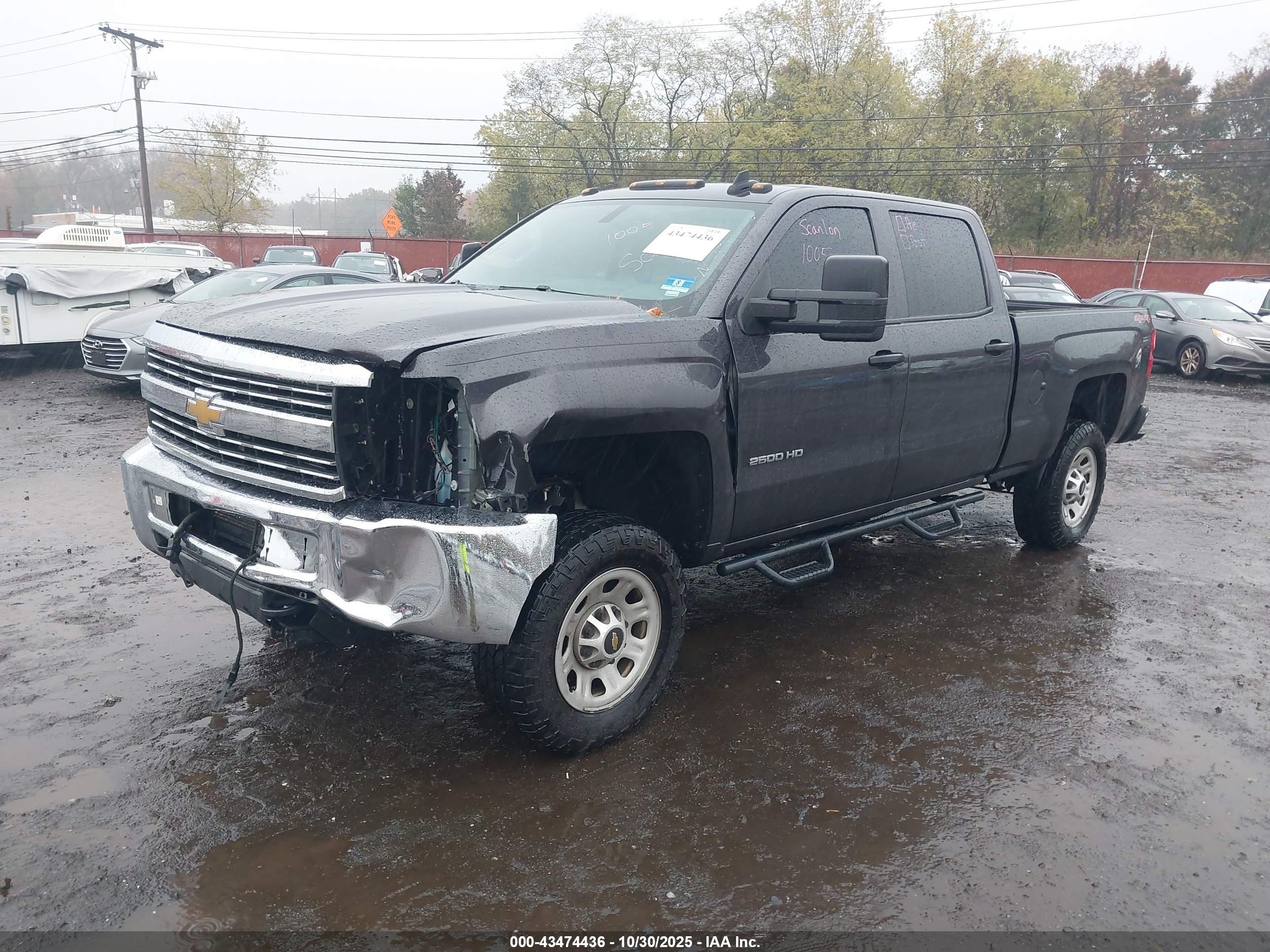 CHEVROLET SILVERADO image 6