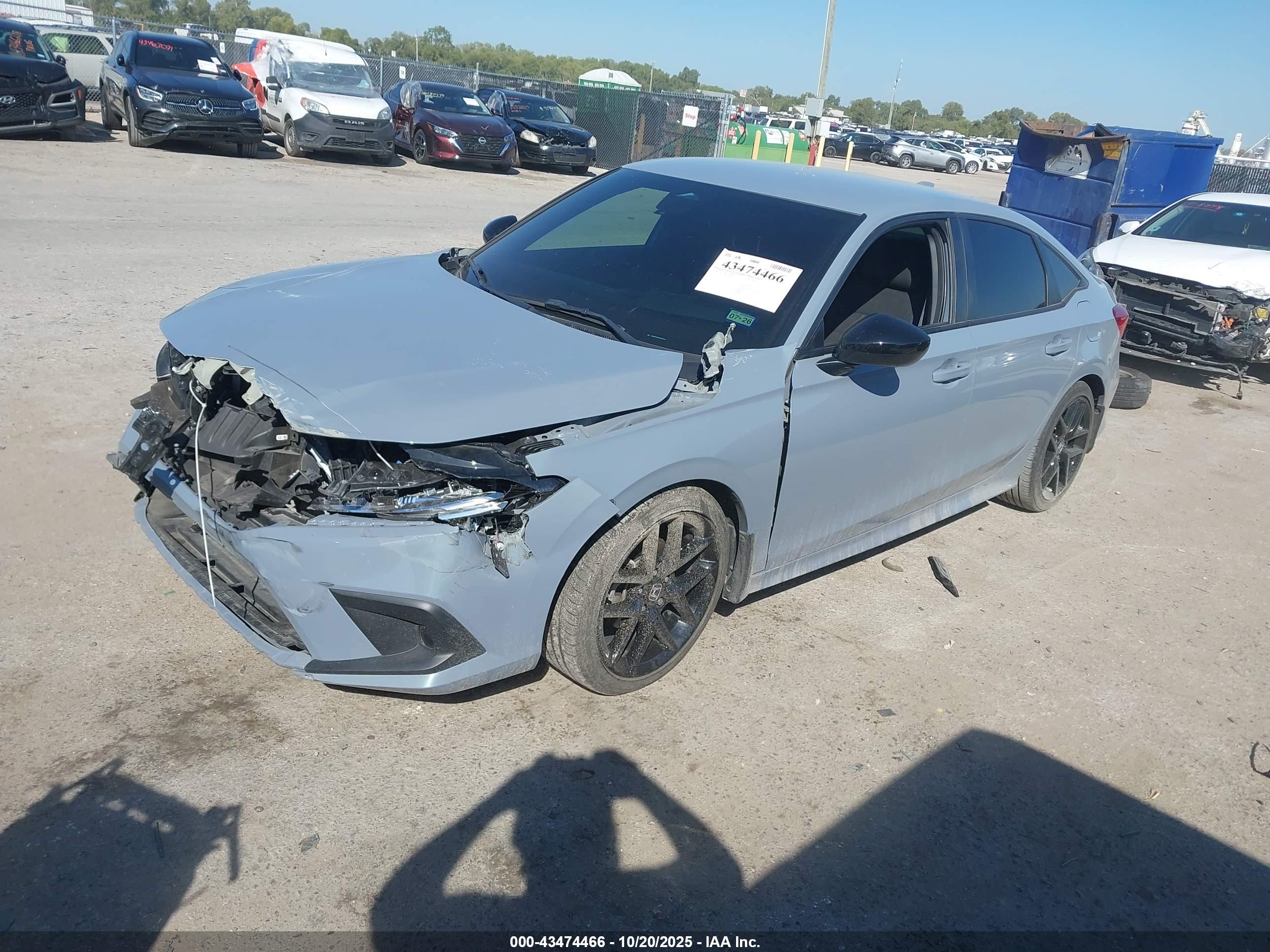 HONDA CIVIC image 2