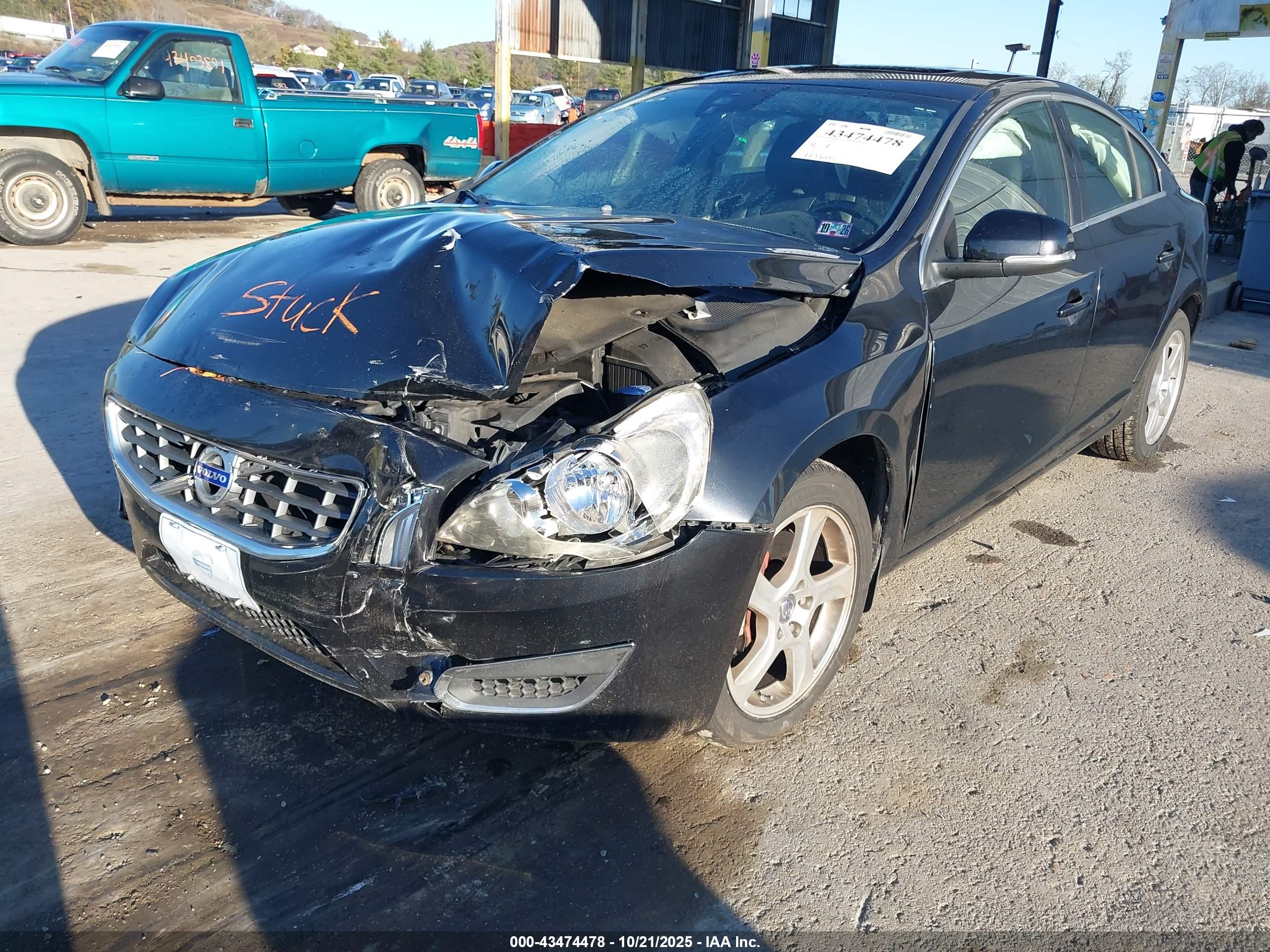 VOLVO S60 image 6
