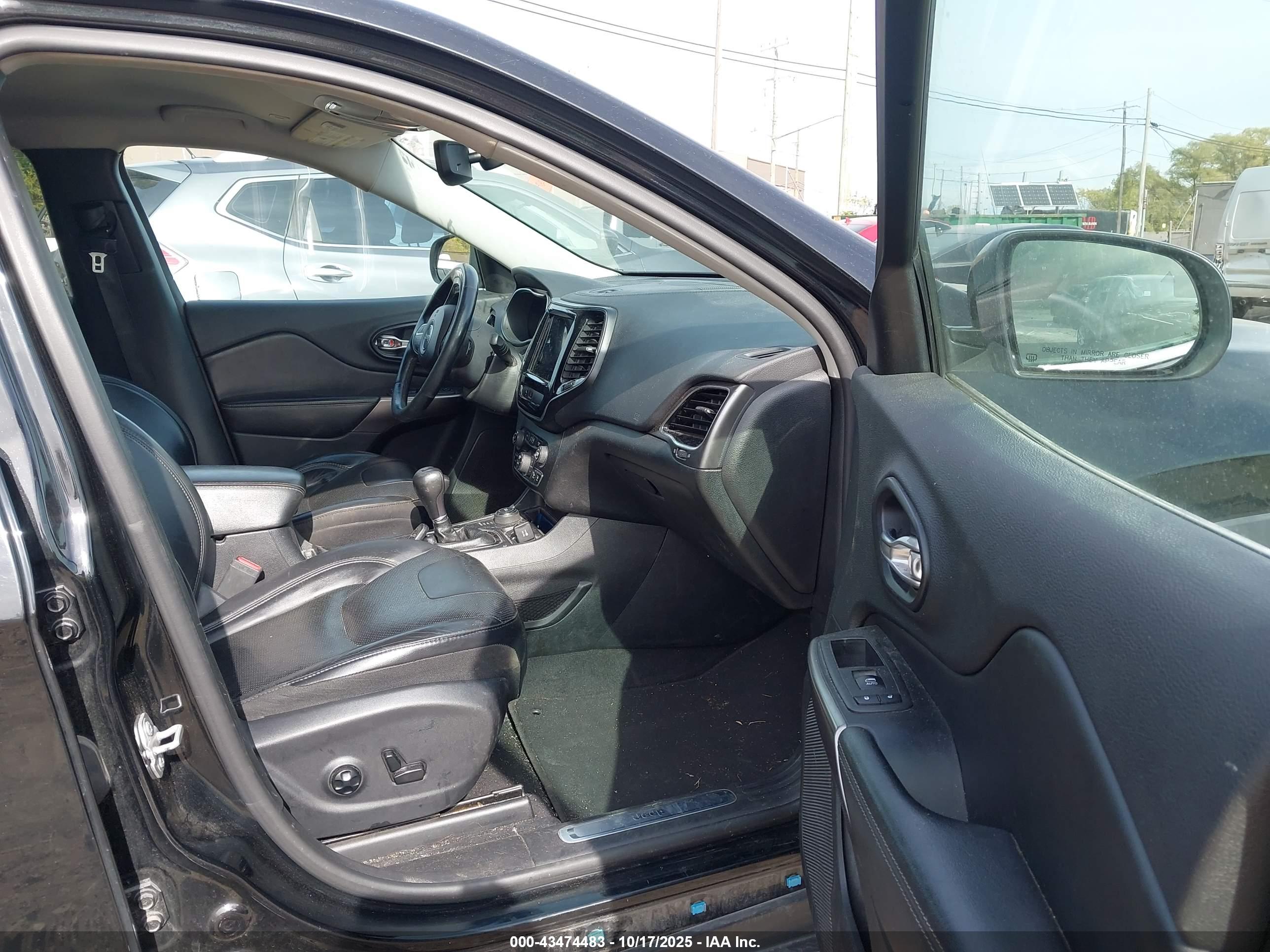 JEEP CHEROKEE image 5