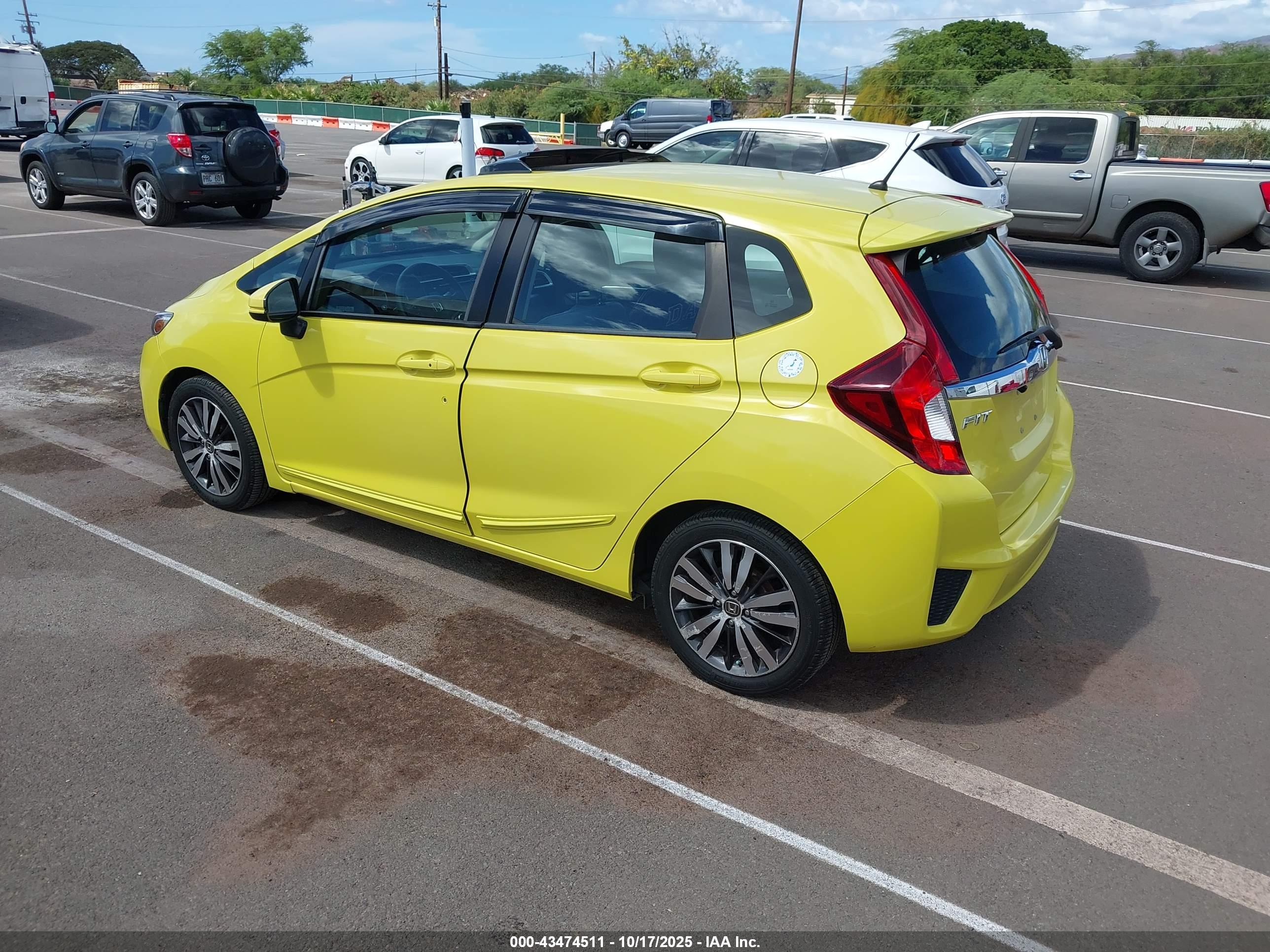 HONDA FIT image 3