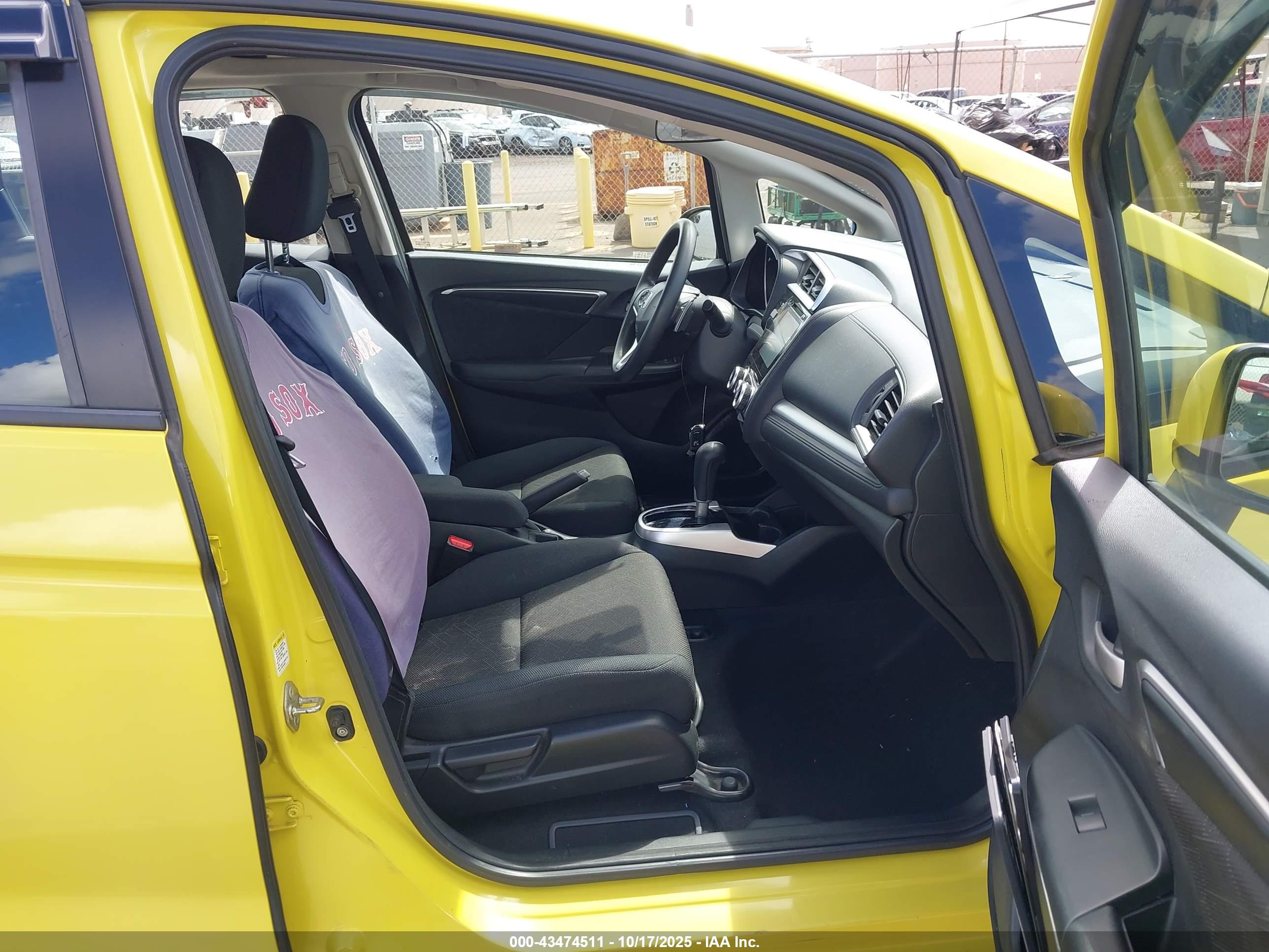 HONDA FIT image 5