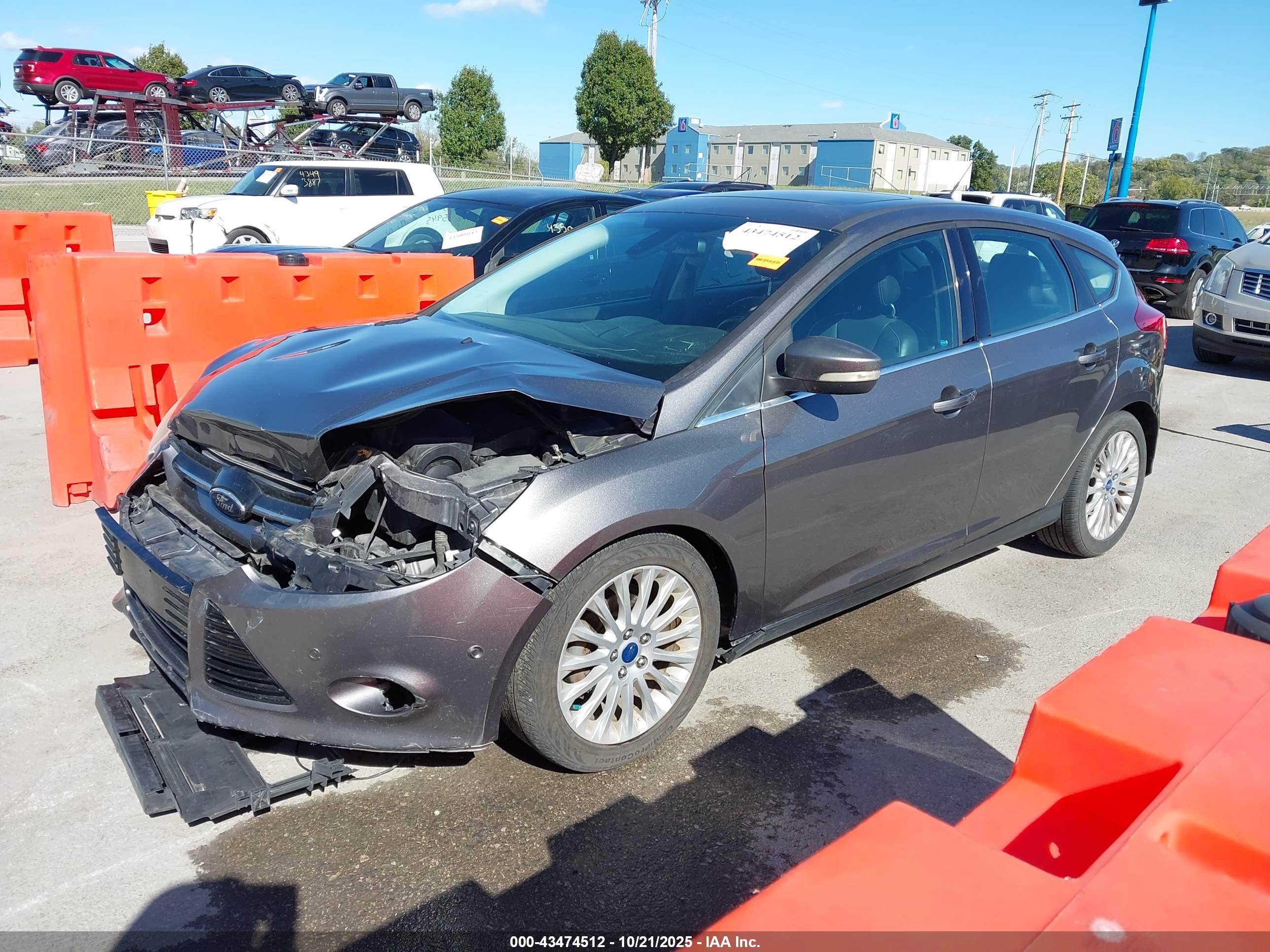 FORD FOCUS image 2