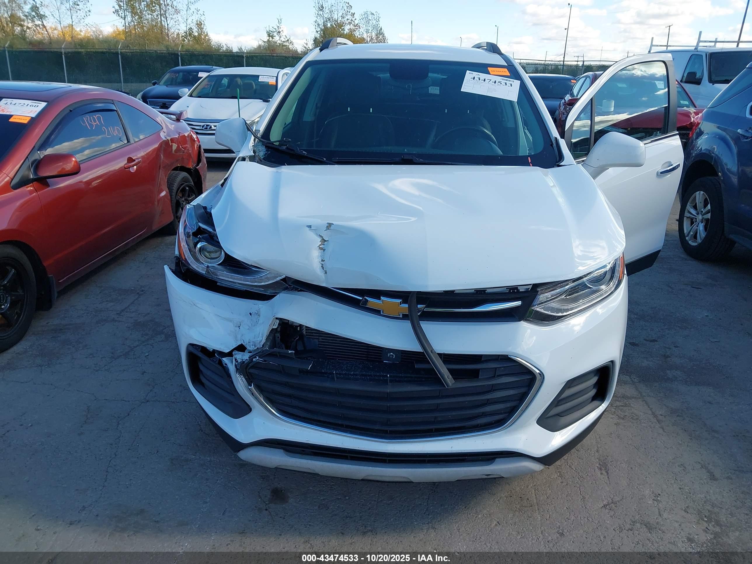 CHEVROLET TRAX image 6