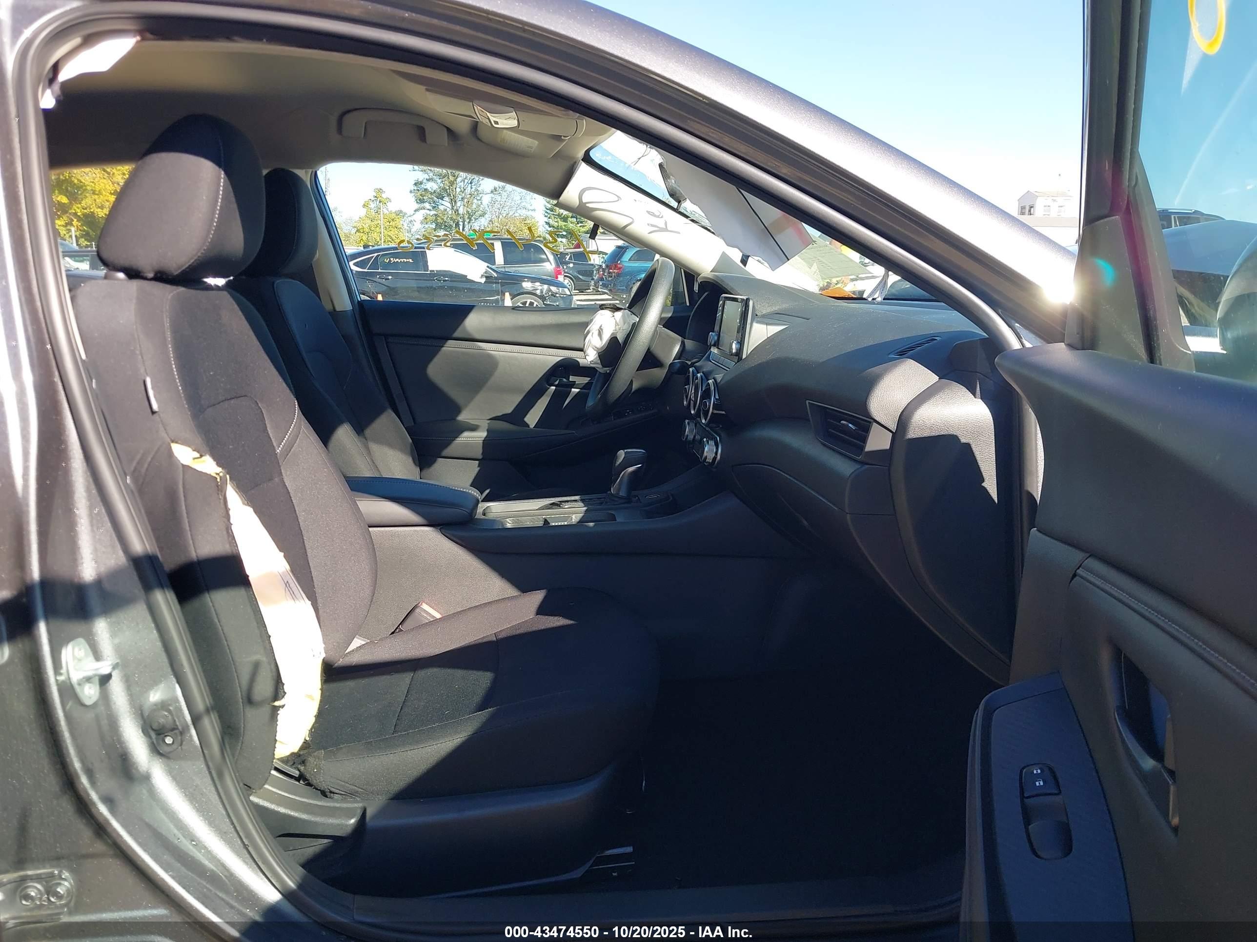 NISSAN SENTRA image 5