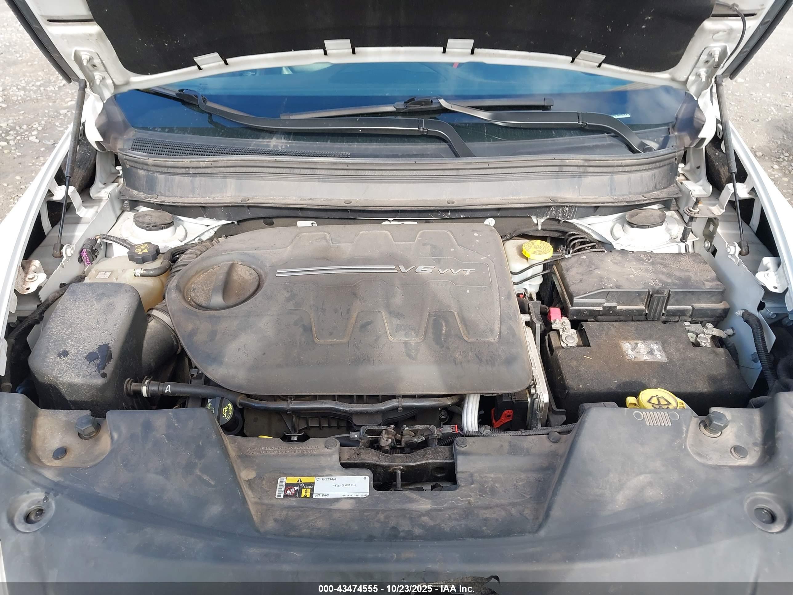 JEEP CHEROKEE image 10