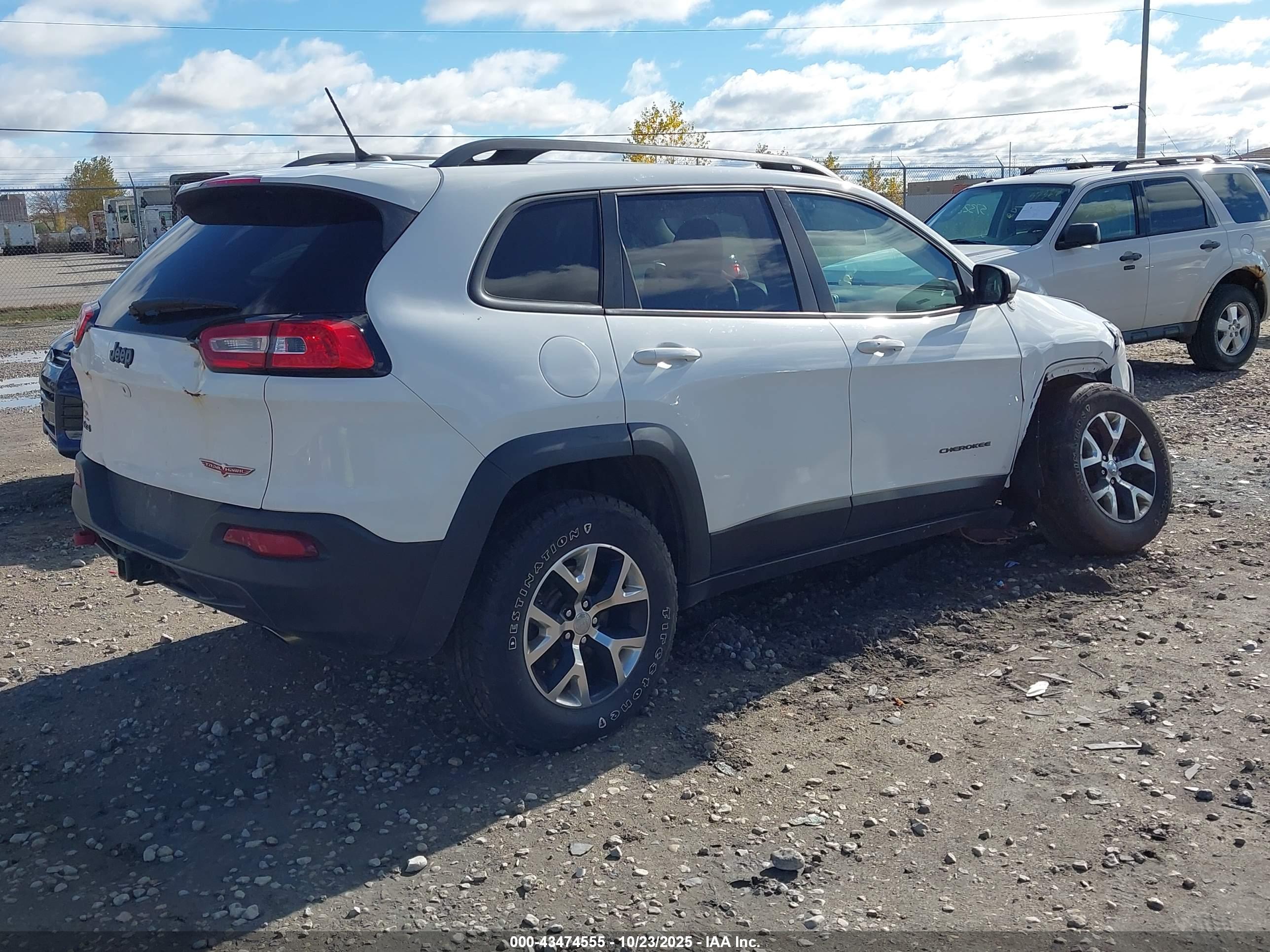 JEEP CHEROKEE image 4