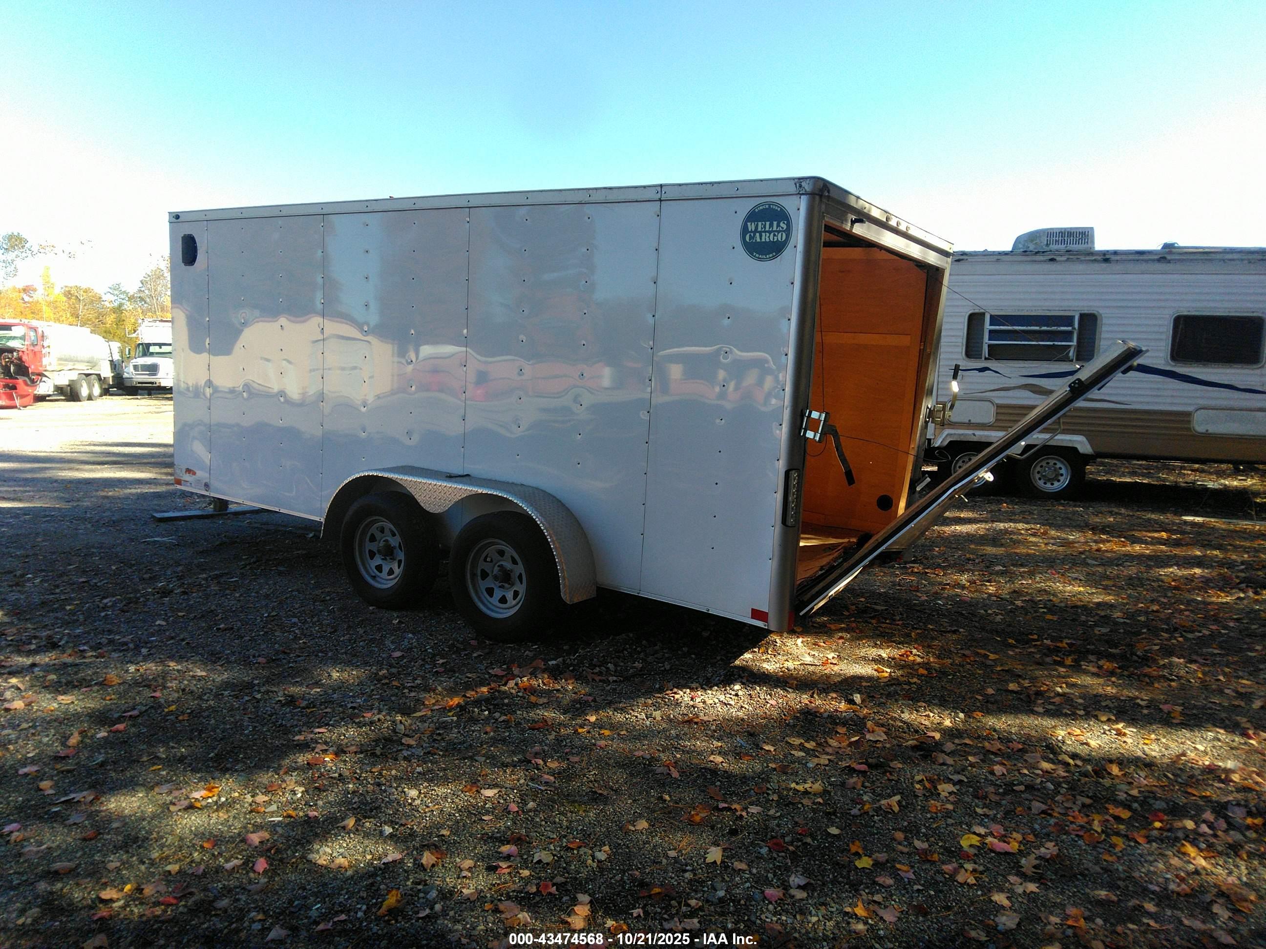 WELLS CARGO image 3
