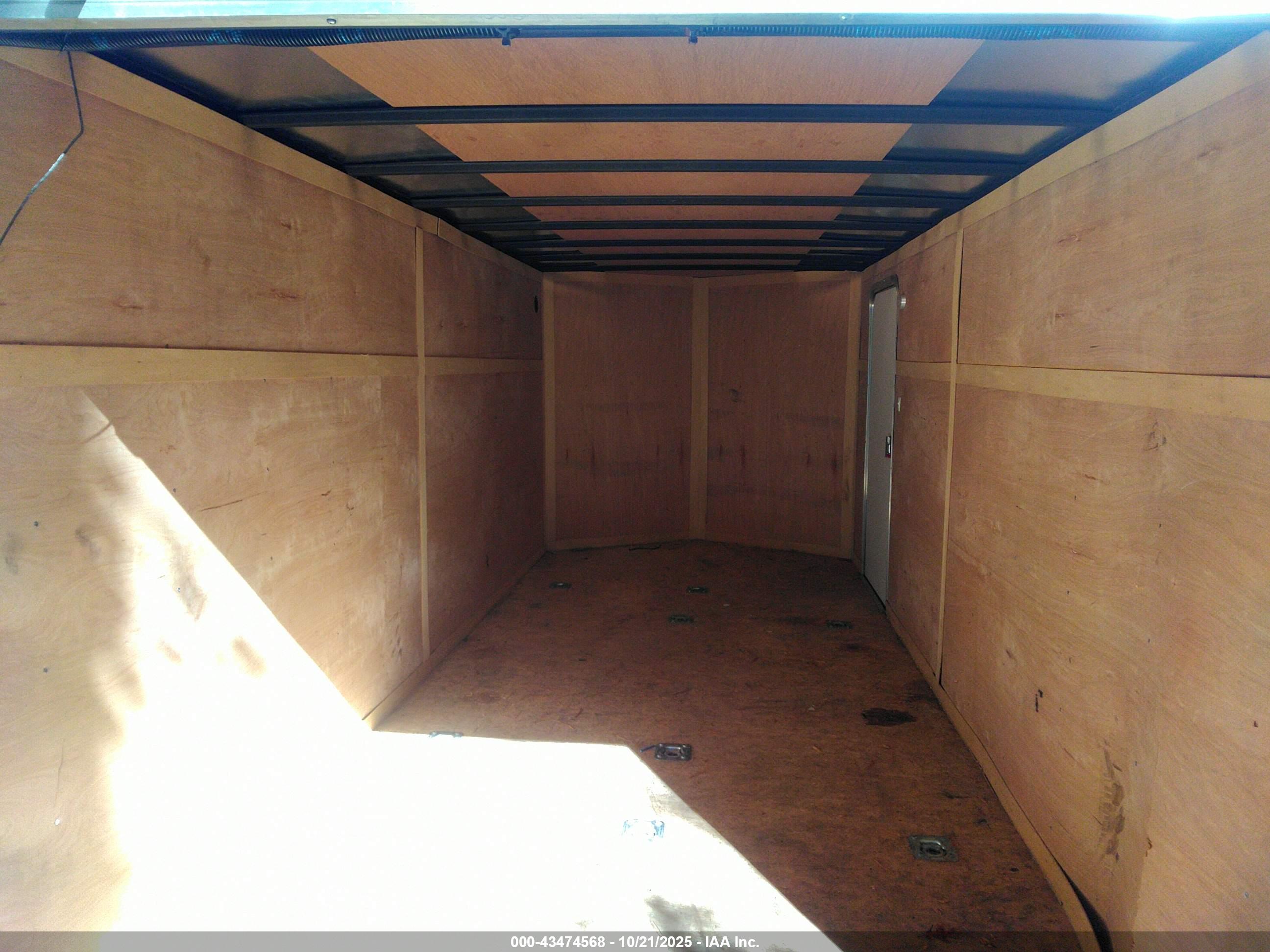 WELLS CARGO image 5